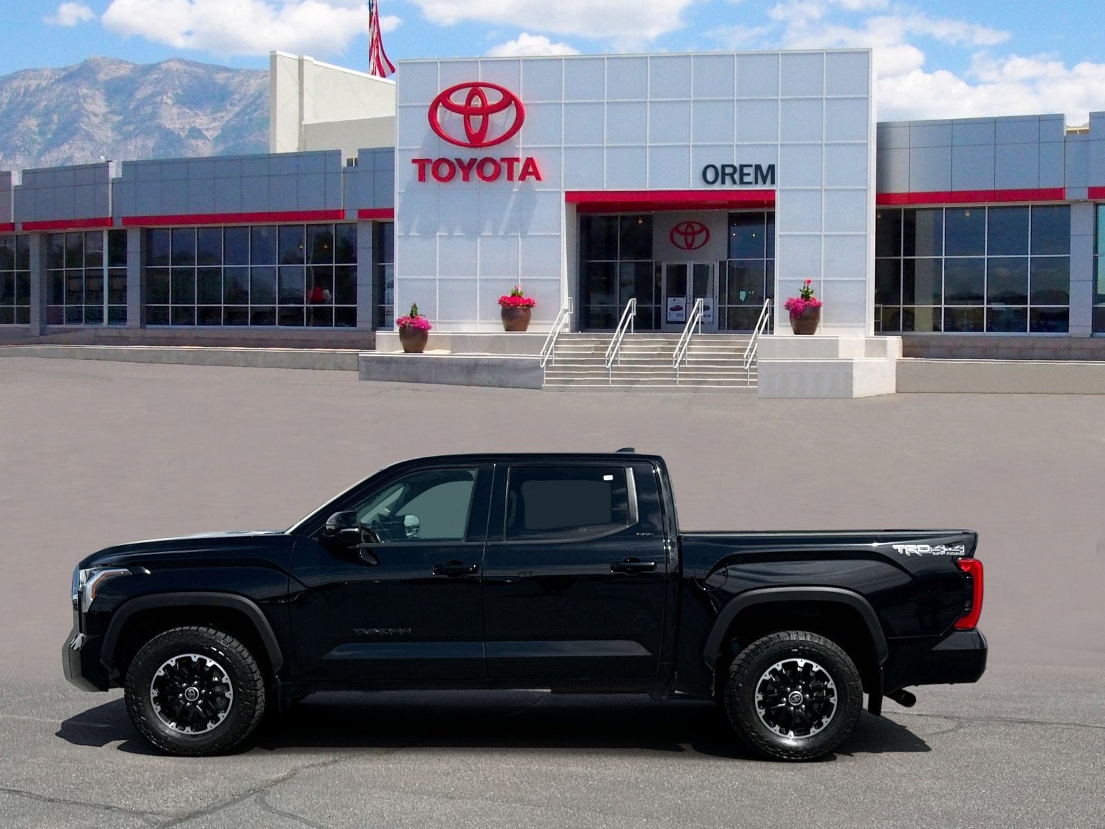 2024 Toyota TUNDRA 4X4 SR5