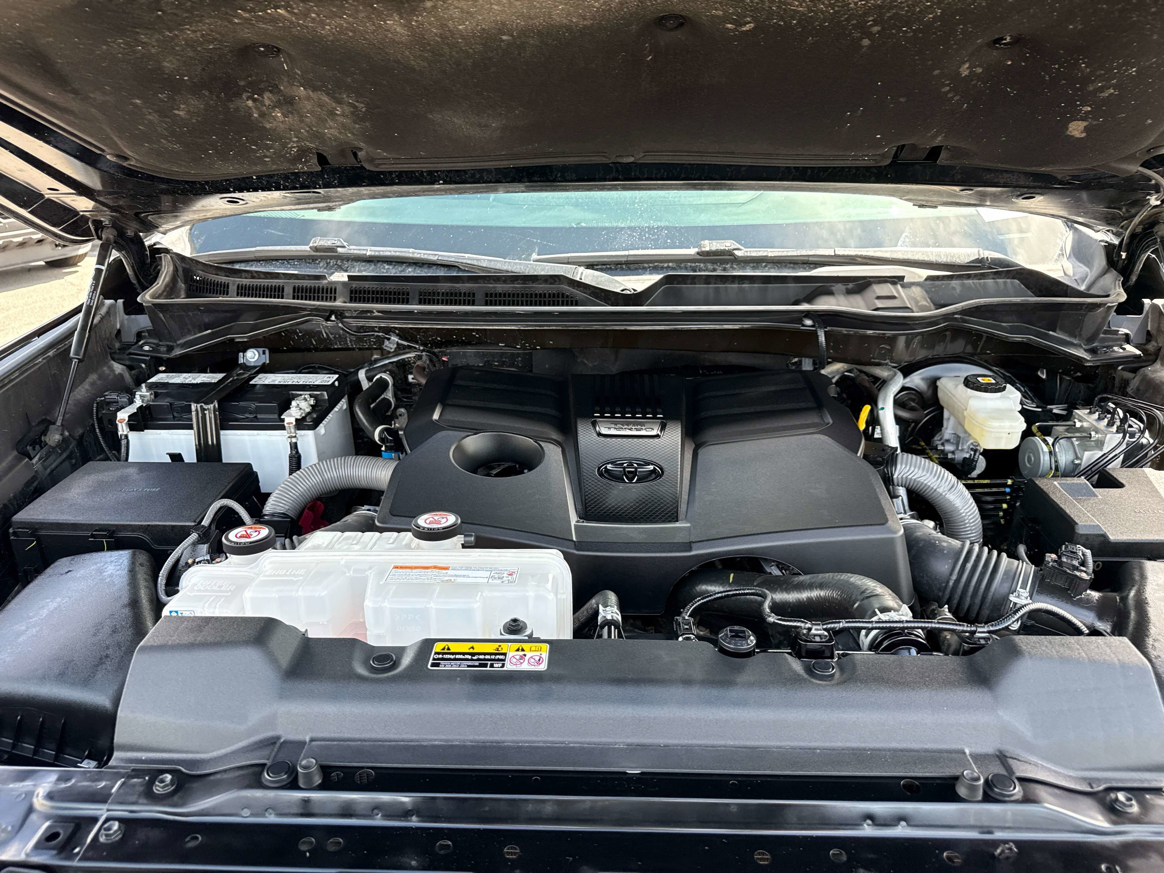 2024 Toyota TUNDRA 4X4 SR5