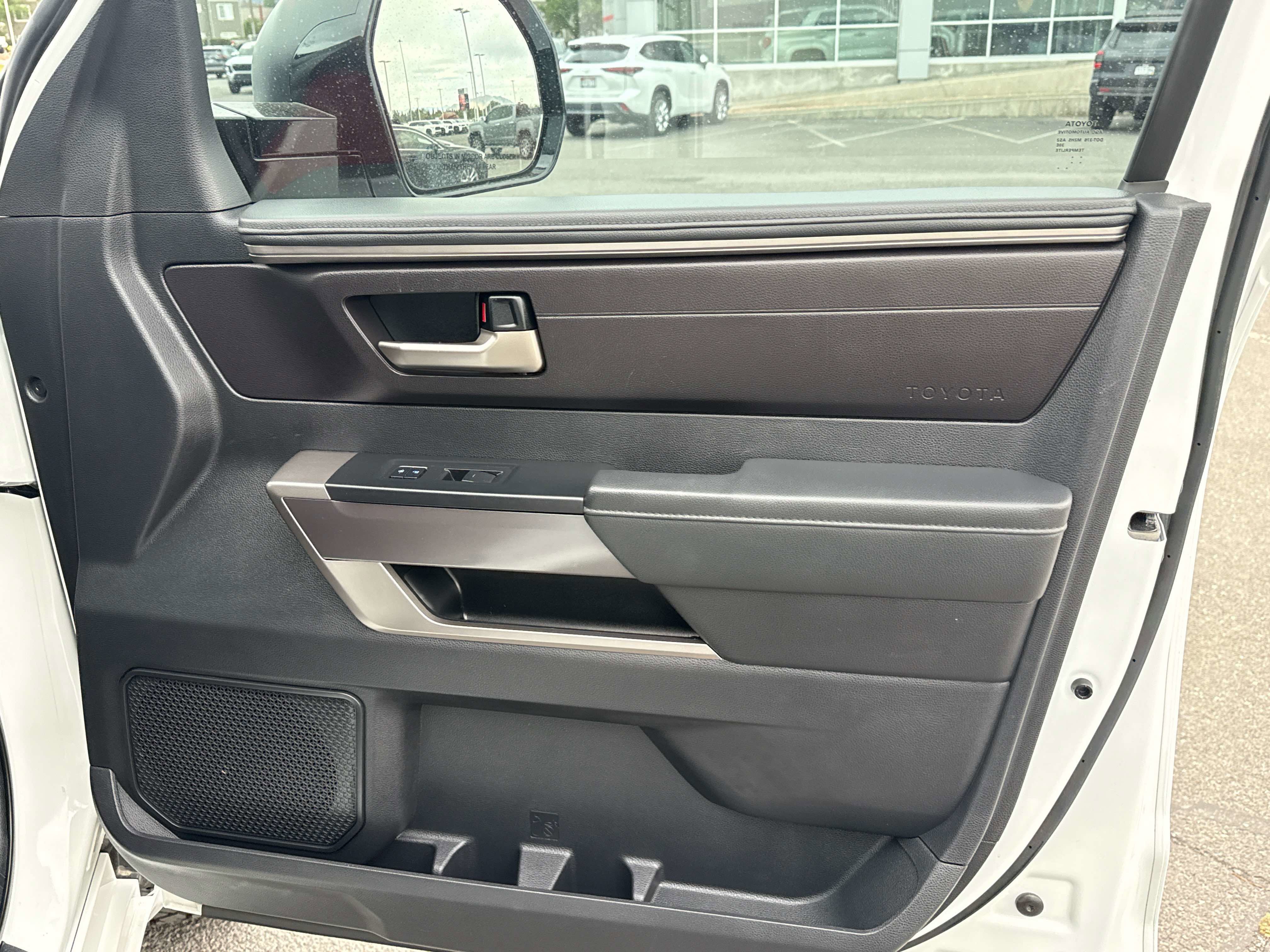 2023 Toyota TUNDRA 4X4 SR5