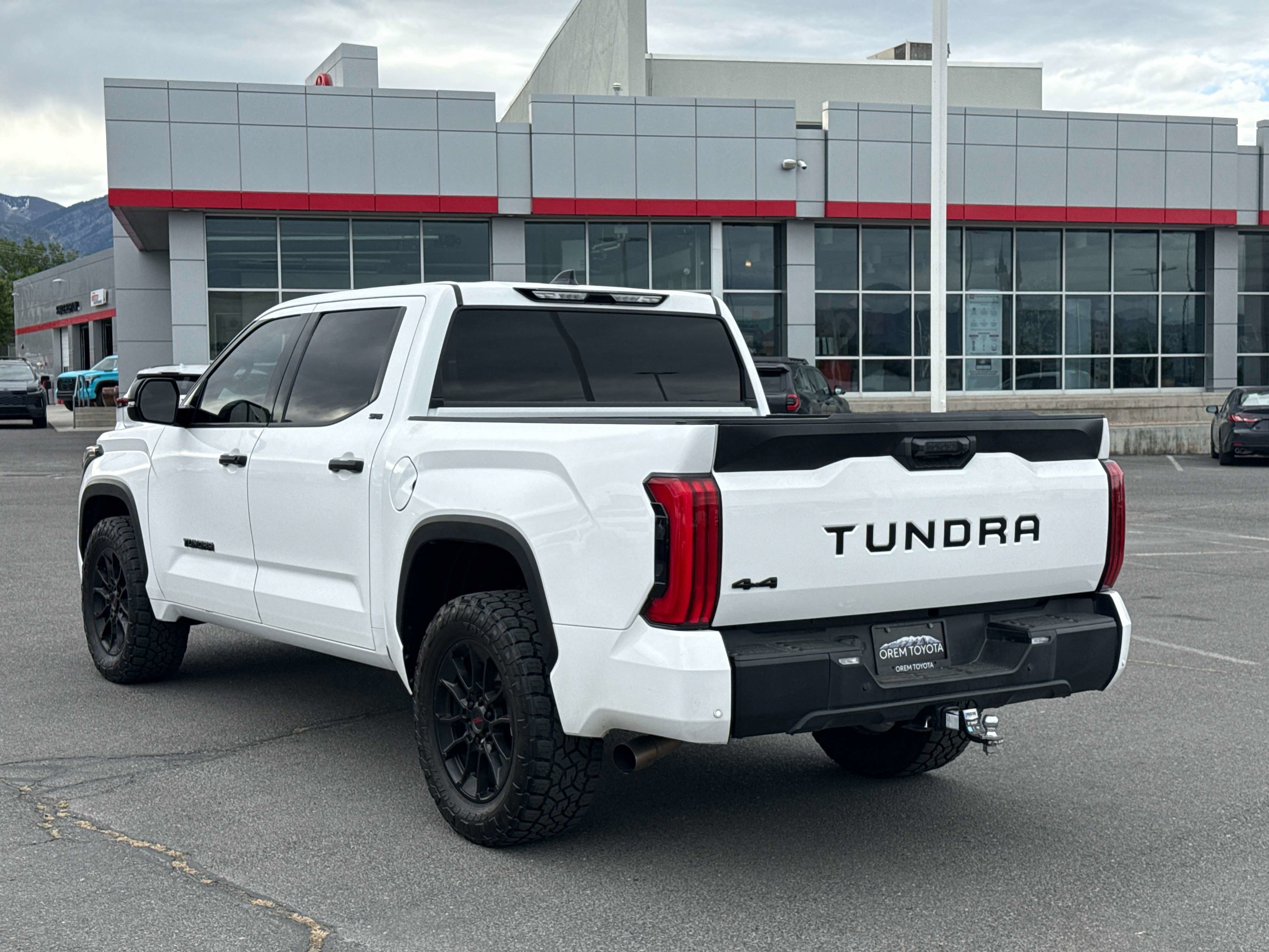 2023 Toyota TUNDRA 4X4 SR5