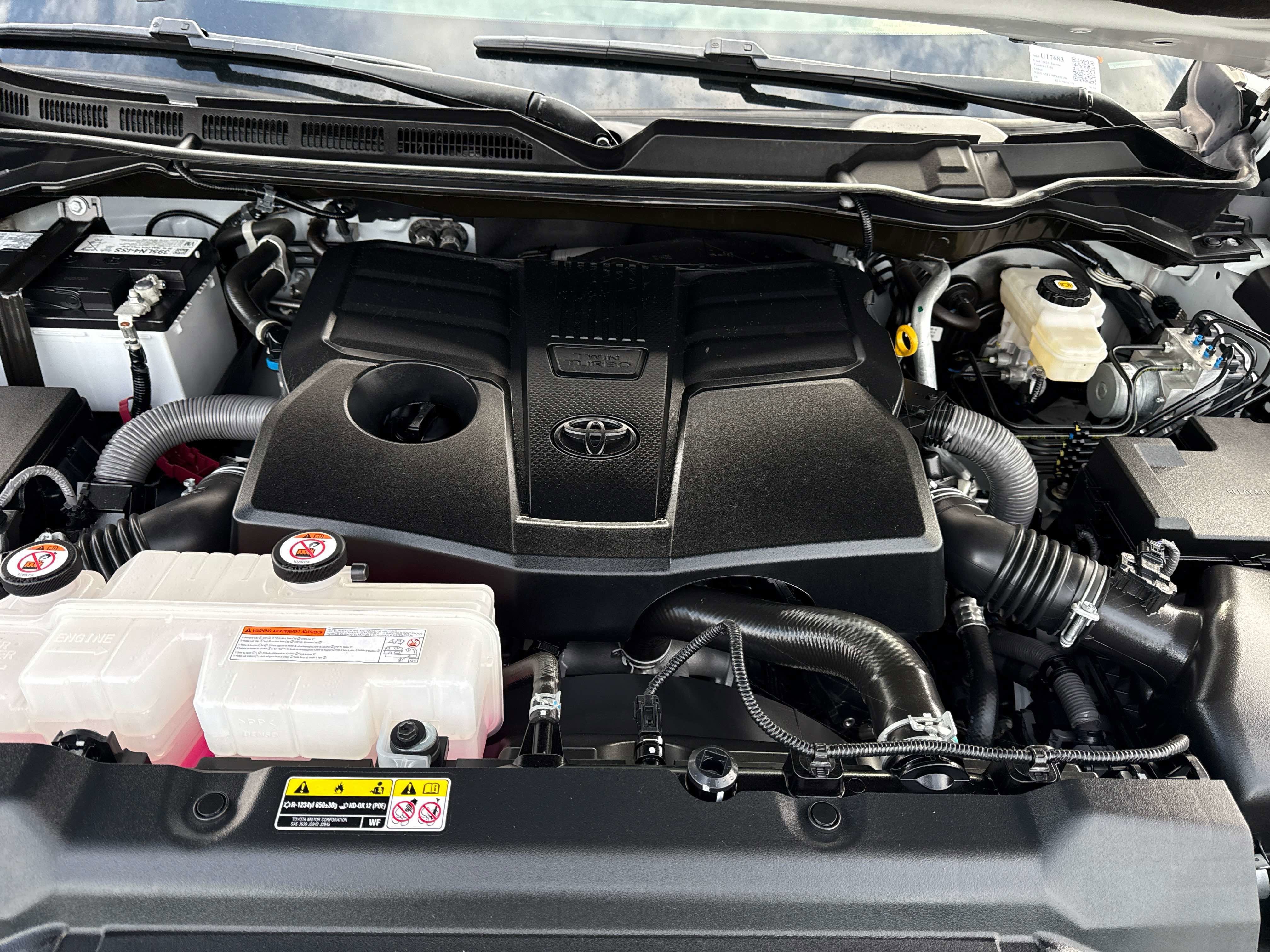 2023 Toyota TUNDRA 4X4 SR5