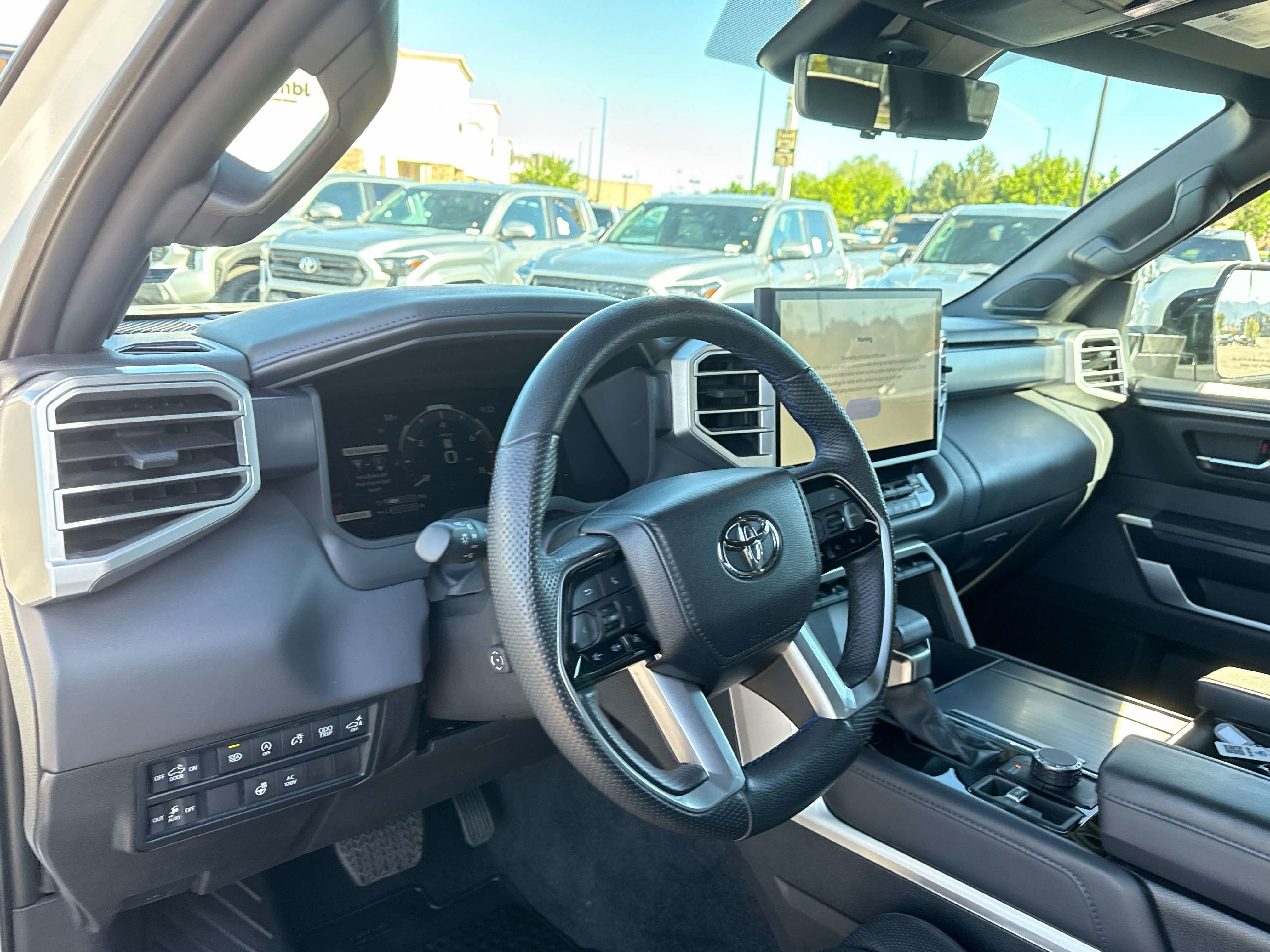2025 Toyota TUNDRA 4X4 Platinum