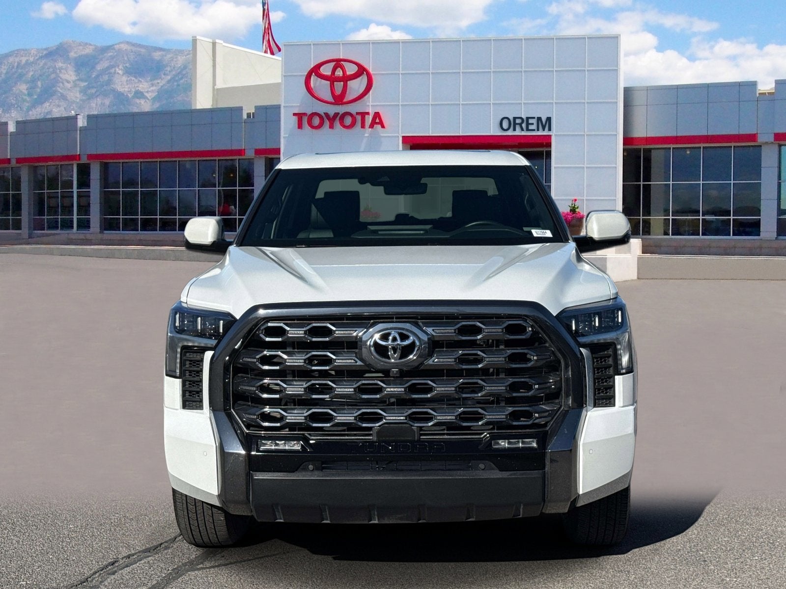 2025 Toyota TUNDRA 4X4 Platinum