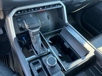 2025 Toyota TUNDRA 4X4 Platinum