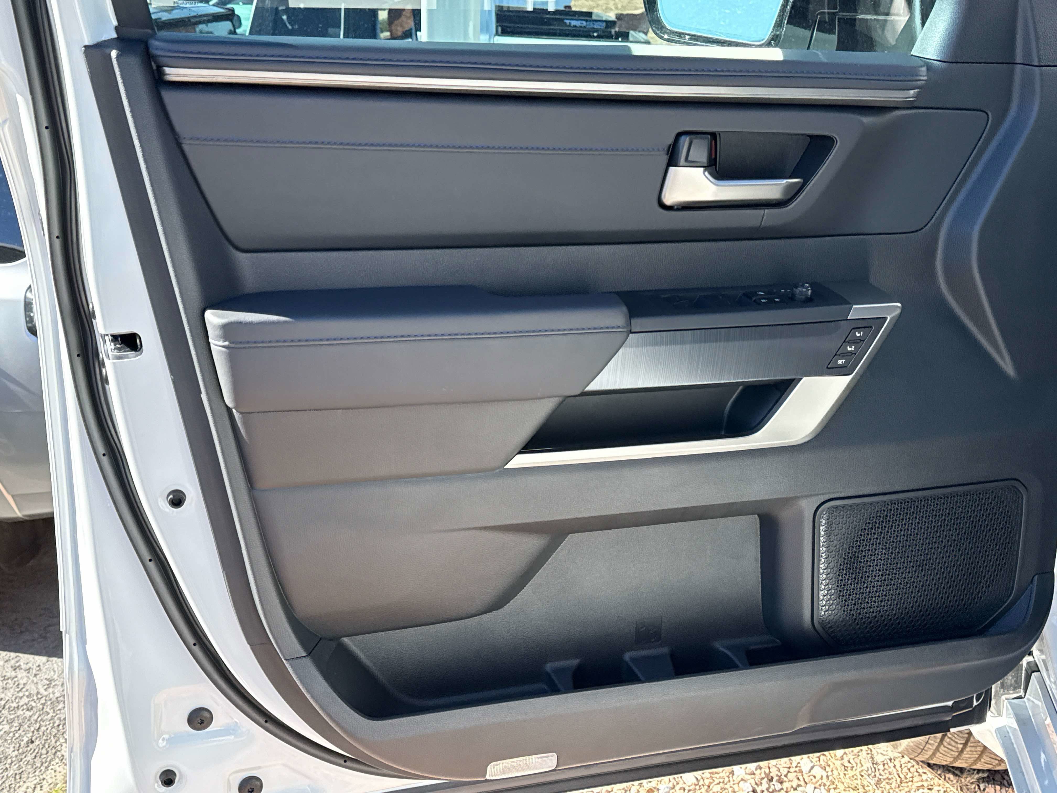 2026 Toyota Tundra i-FORCE MAX Platinum i-FORCE MAX