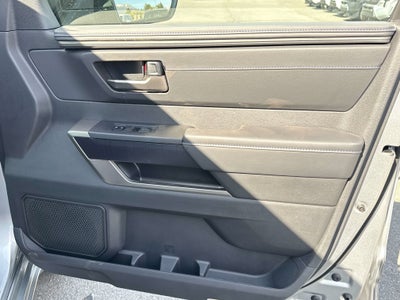 2026 Toyota Tundra i-FORCE MAX Platinum i-FORCE MAX