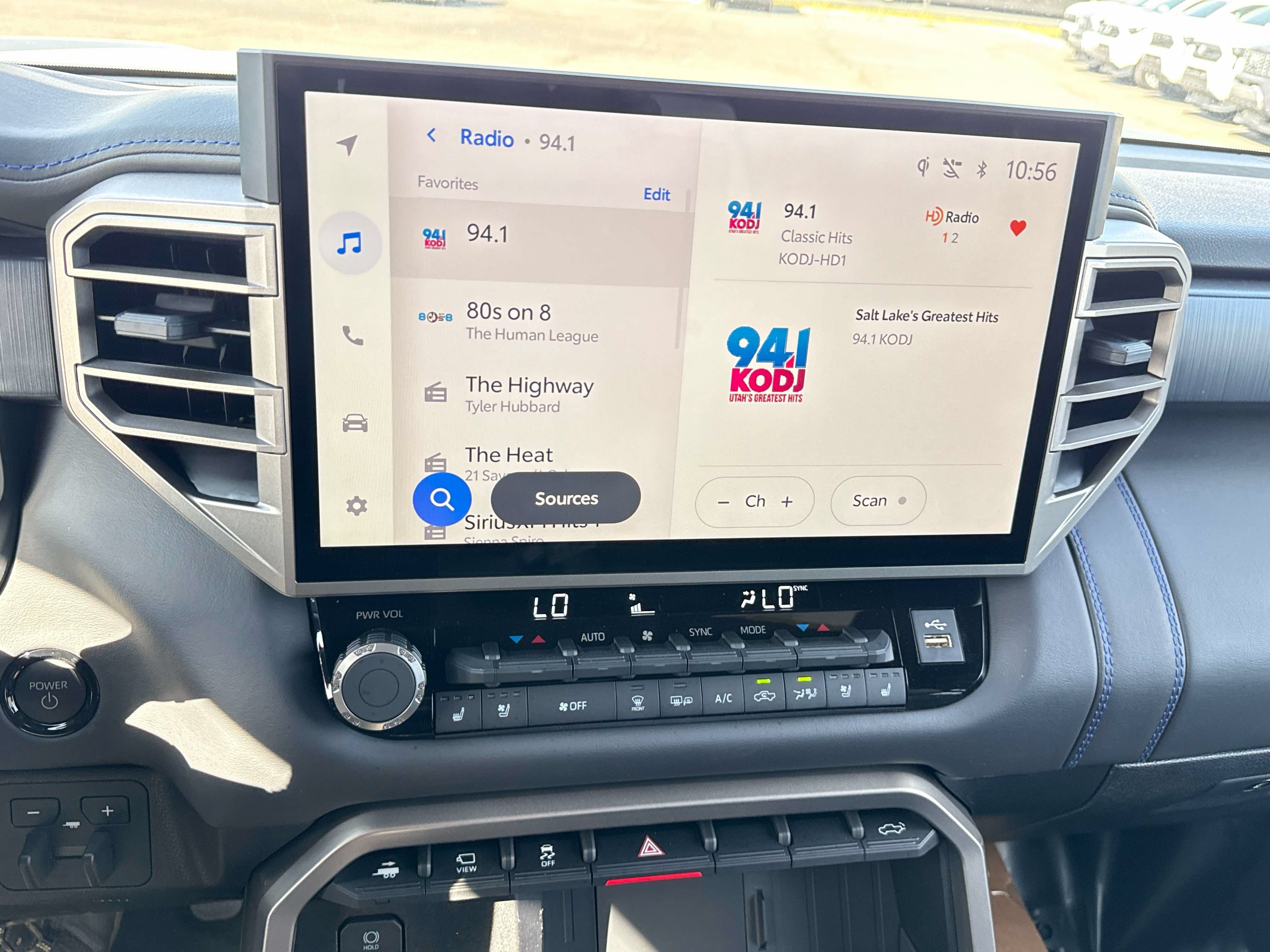 2026 Toyota Tundra i-FORCE MAX Platinum i-FORCE MAX
