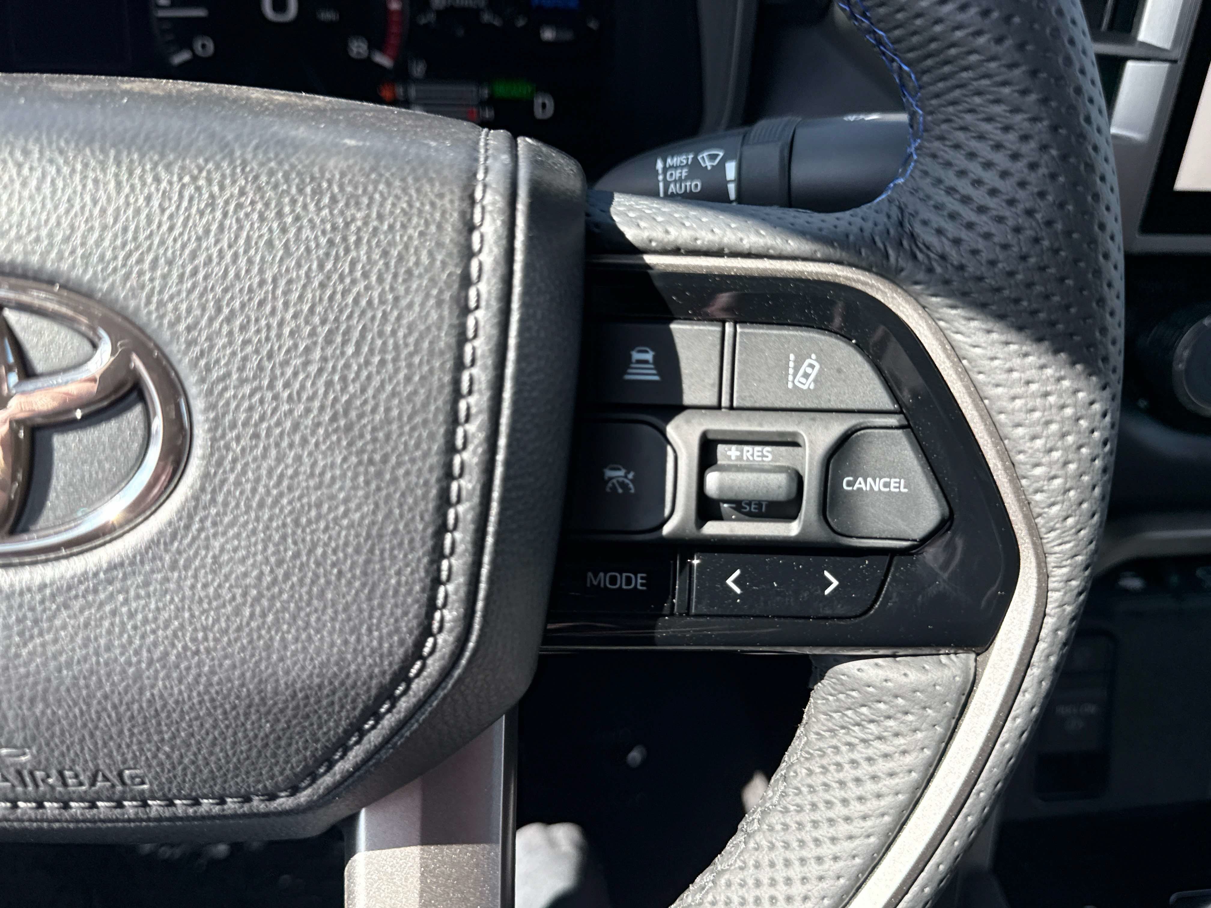 2026 Toyota Tundra i-FORCE MAX Platinum i-FORCE MAX