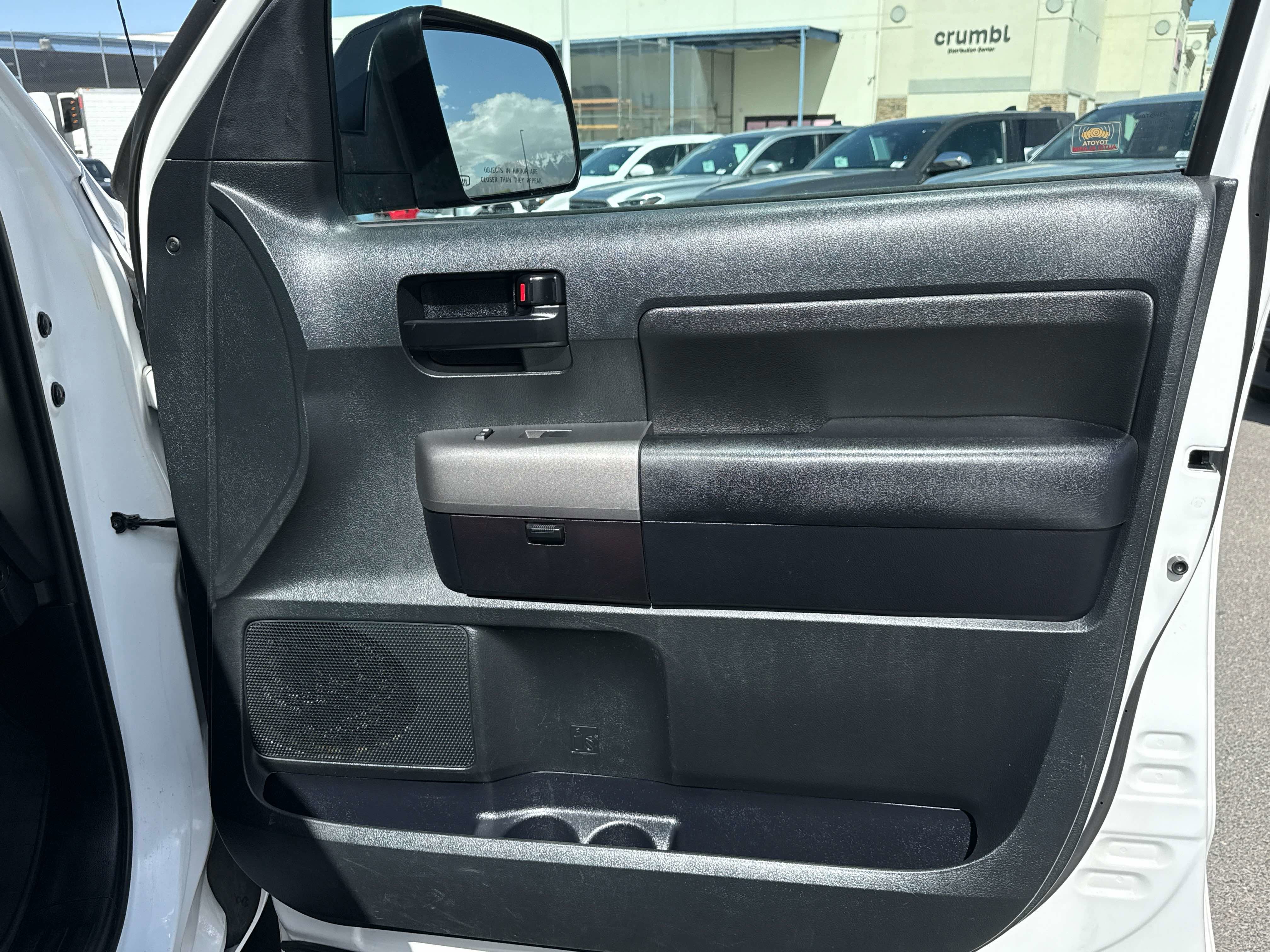 2012 Toyota TUNDRA 4X4 Double Cab 5.7L V8 6-Spd AT (Natl)