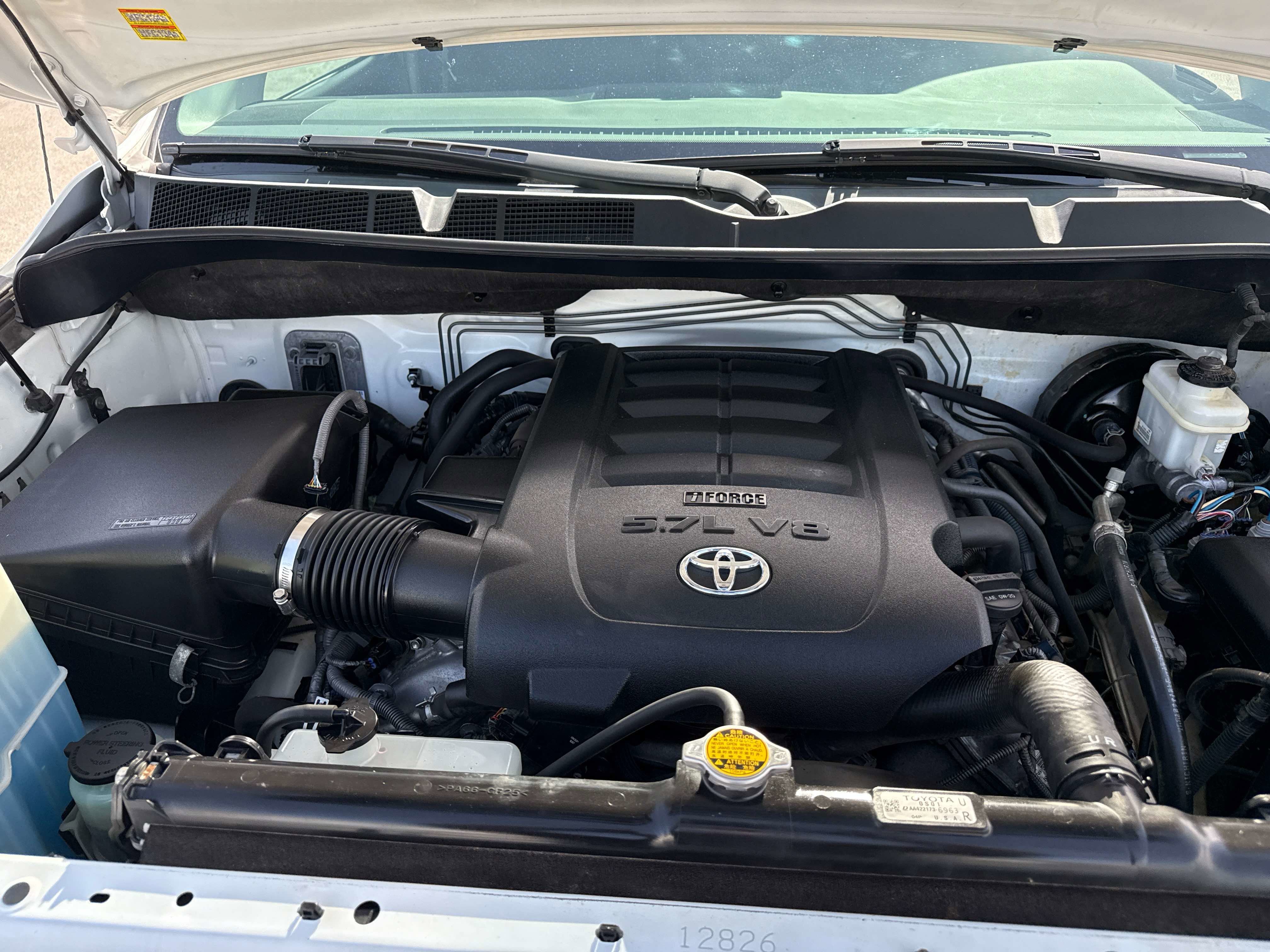 2012 Toyota TUNDRA 4X4 Double Cab 5.7L V8 6-Spd AT (Natl)