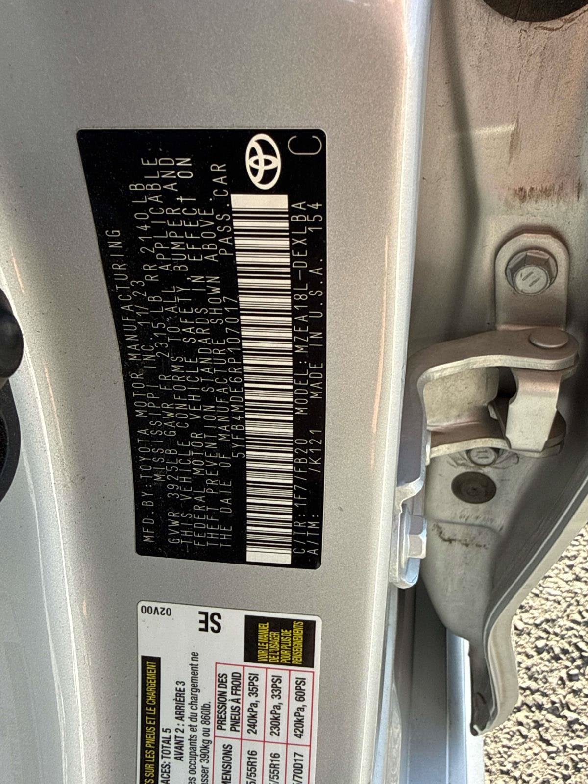 2024 Toyota Corolla LE