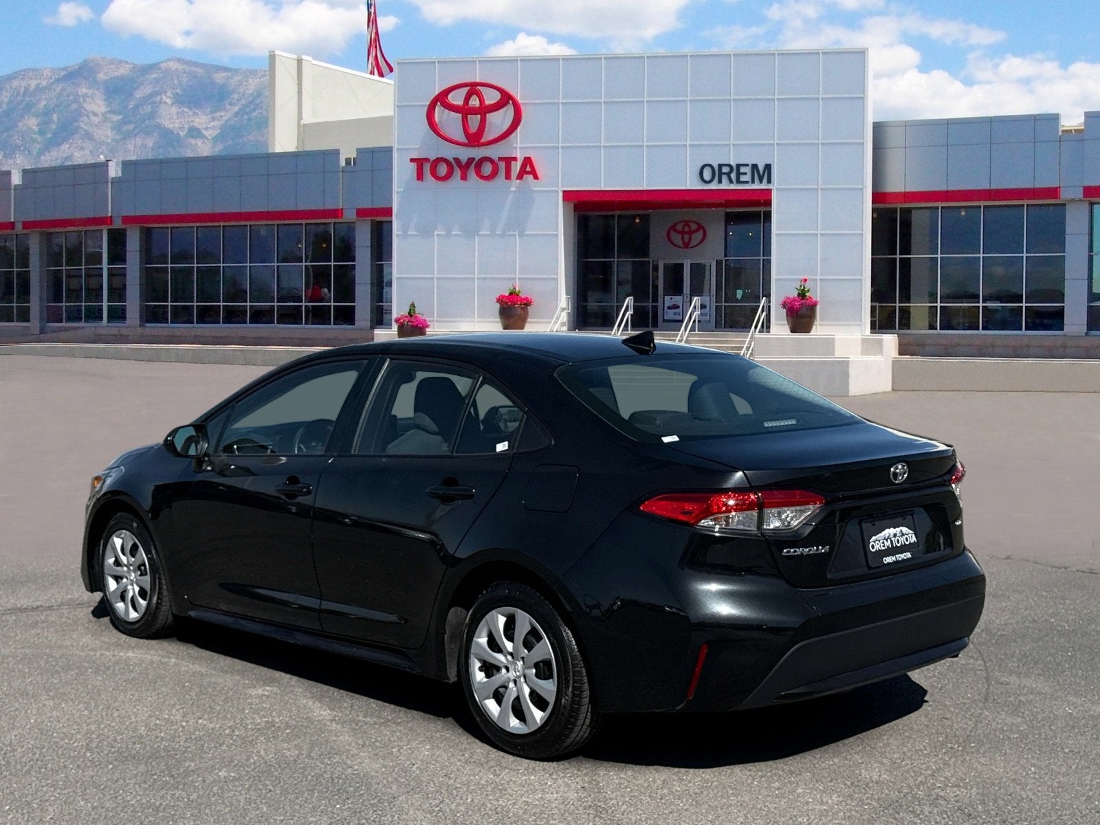 2022 Toyota COROLLA LE