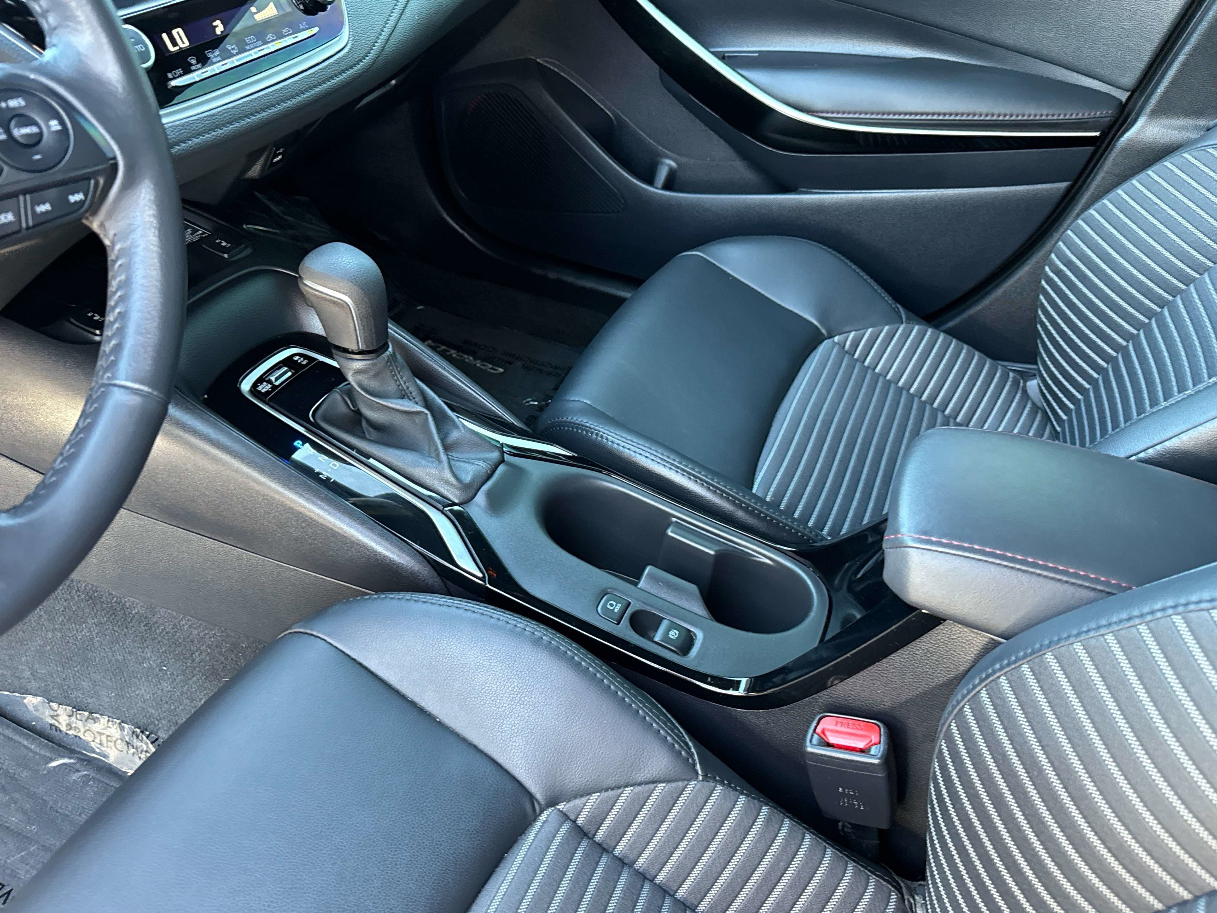 2024 Toyota COROLLA XSE