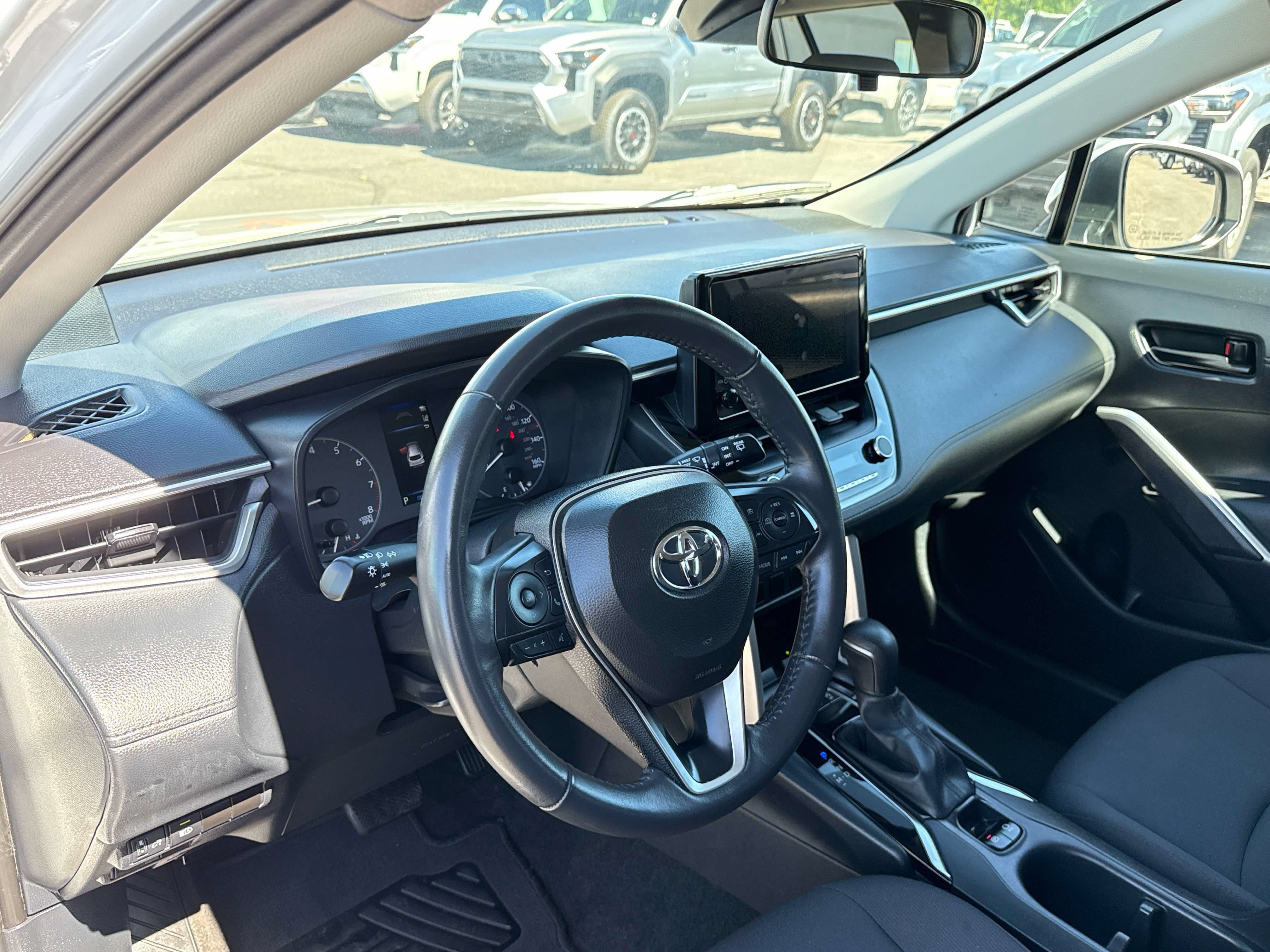 2024 Toyota Corolla Cross LE