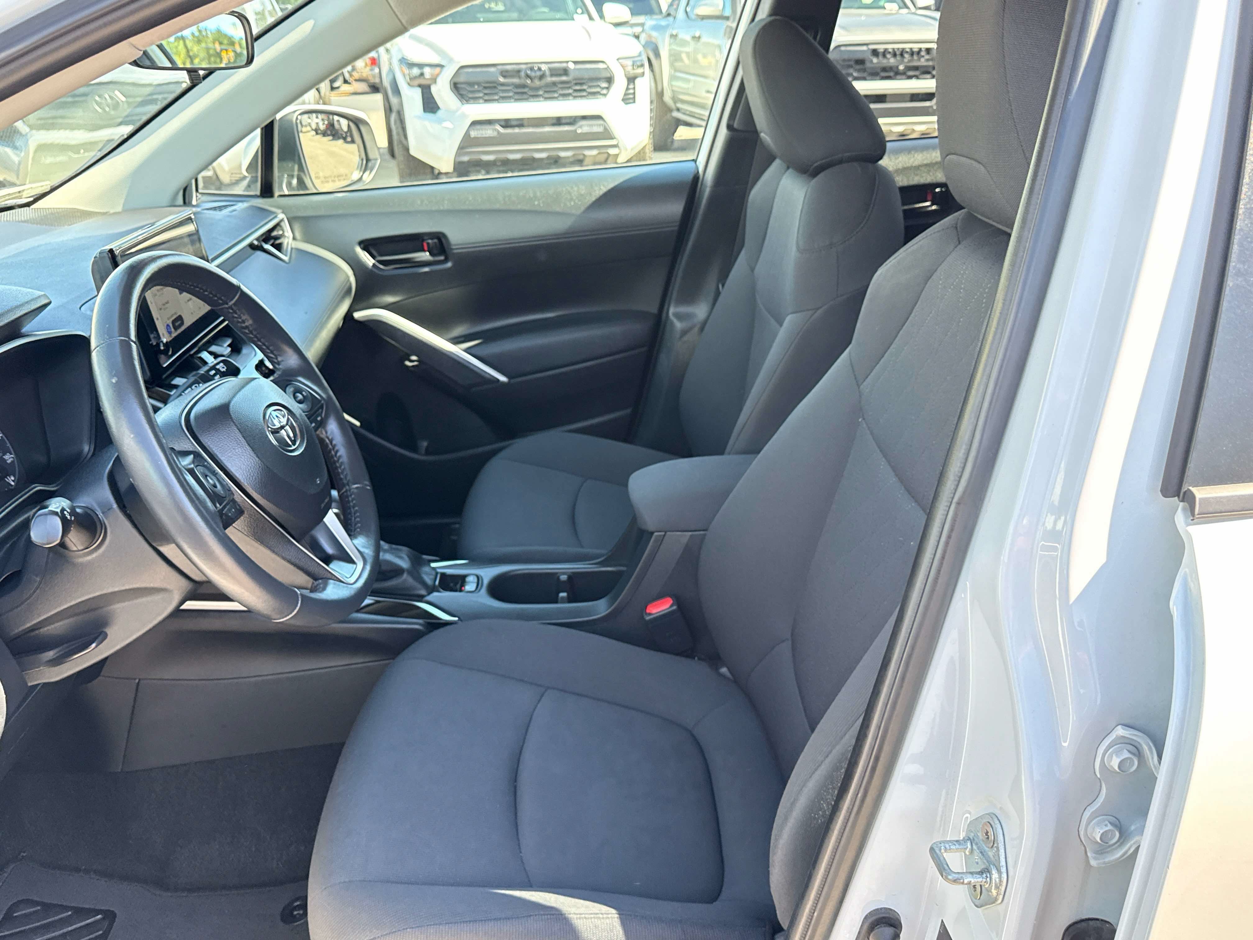 2024 Toyota Corolla Cross LE