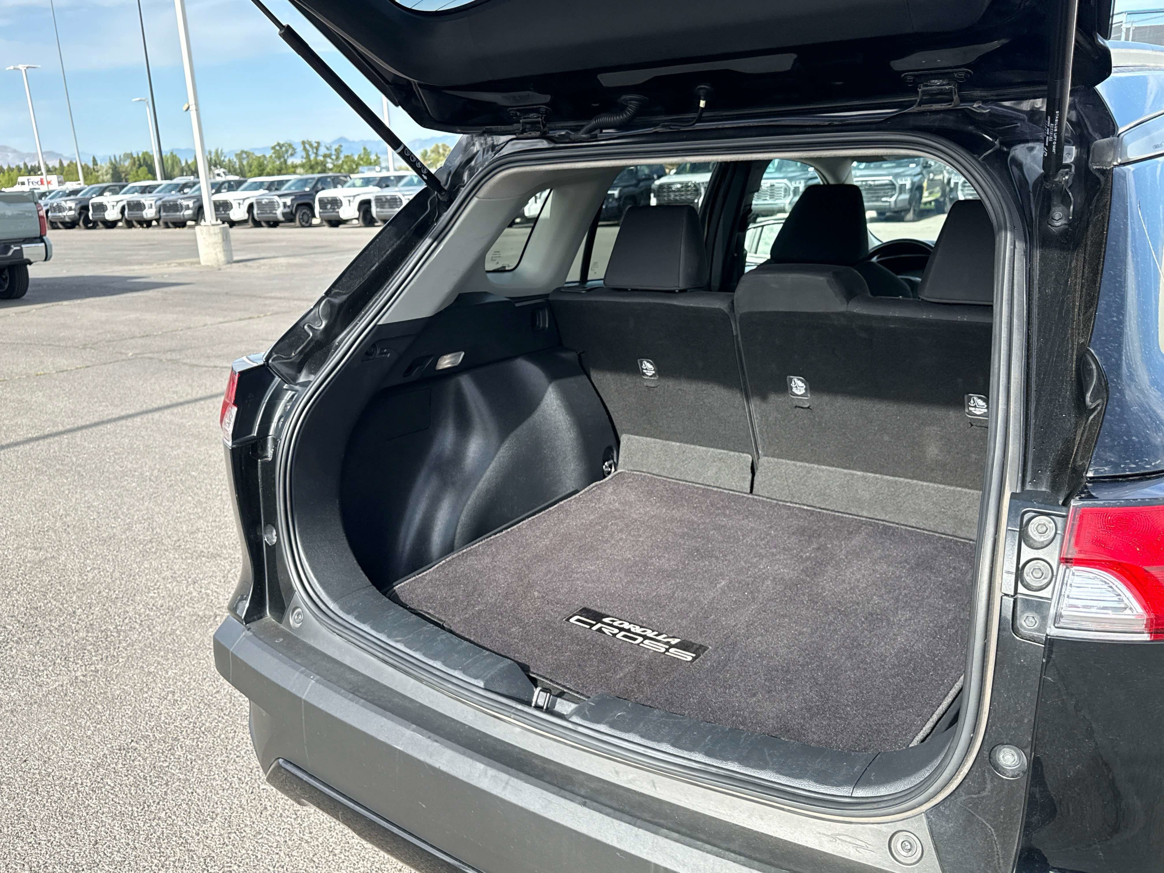 2024 Toyota Corolla Cross LE