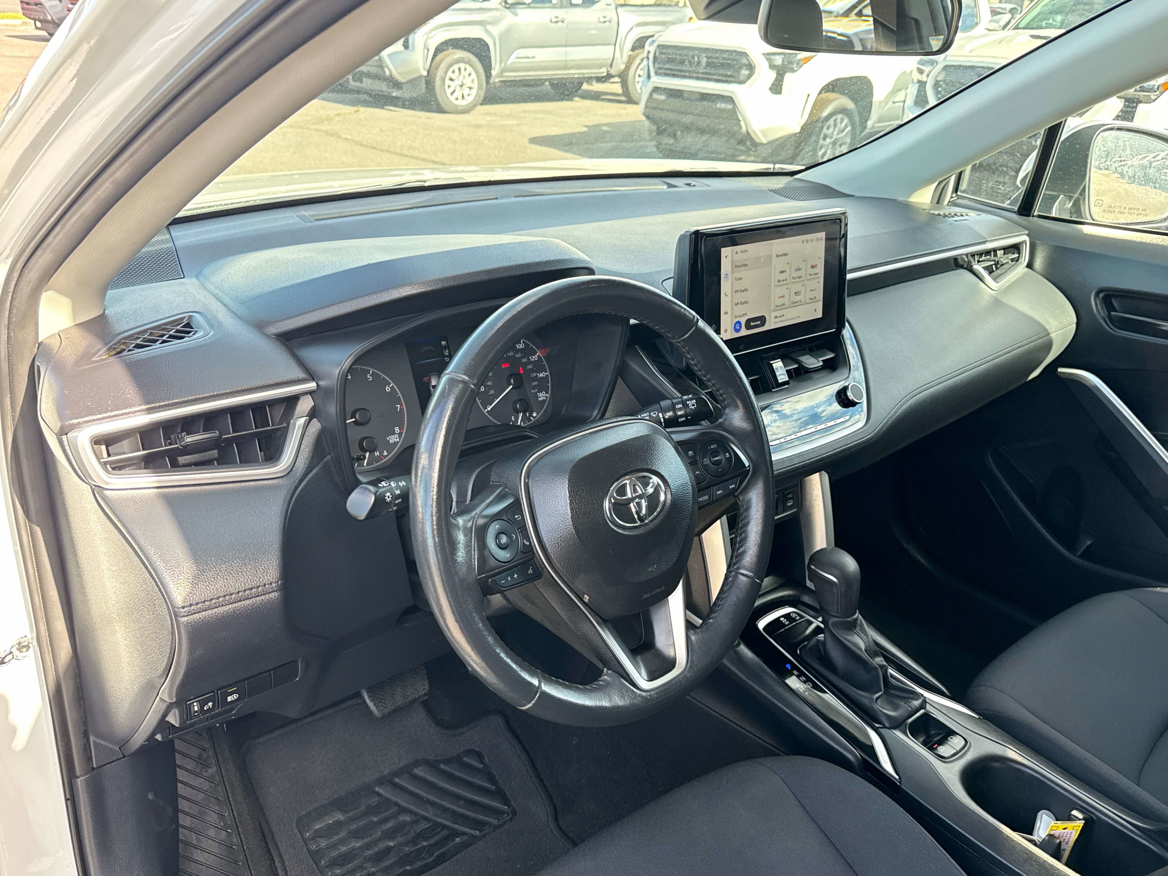 2024 Toyota Corolla Cross LE