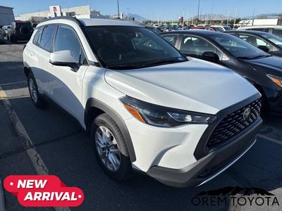2024 Toyota Corolla Cross LE