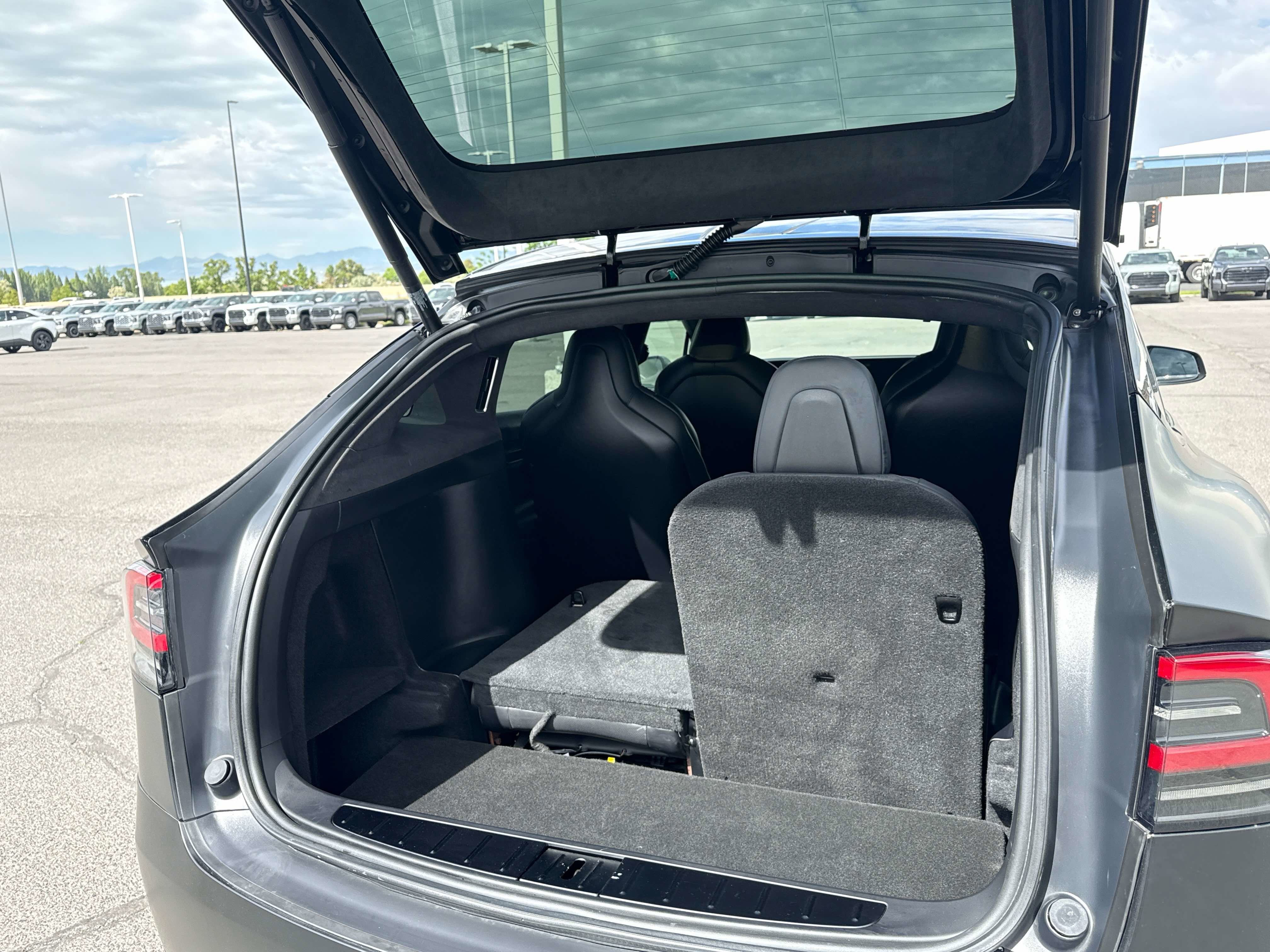 2022 Tesla Model X Plaid