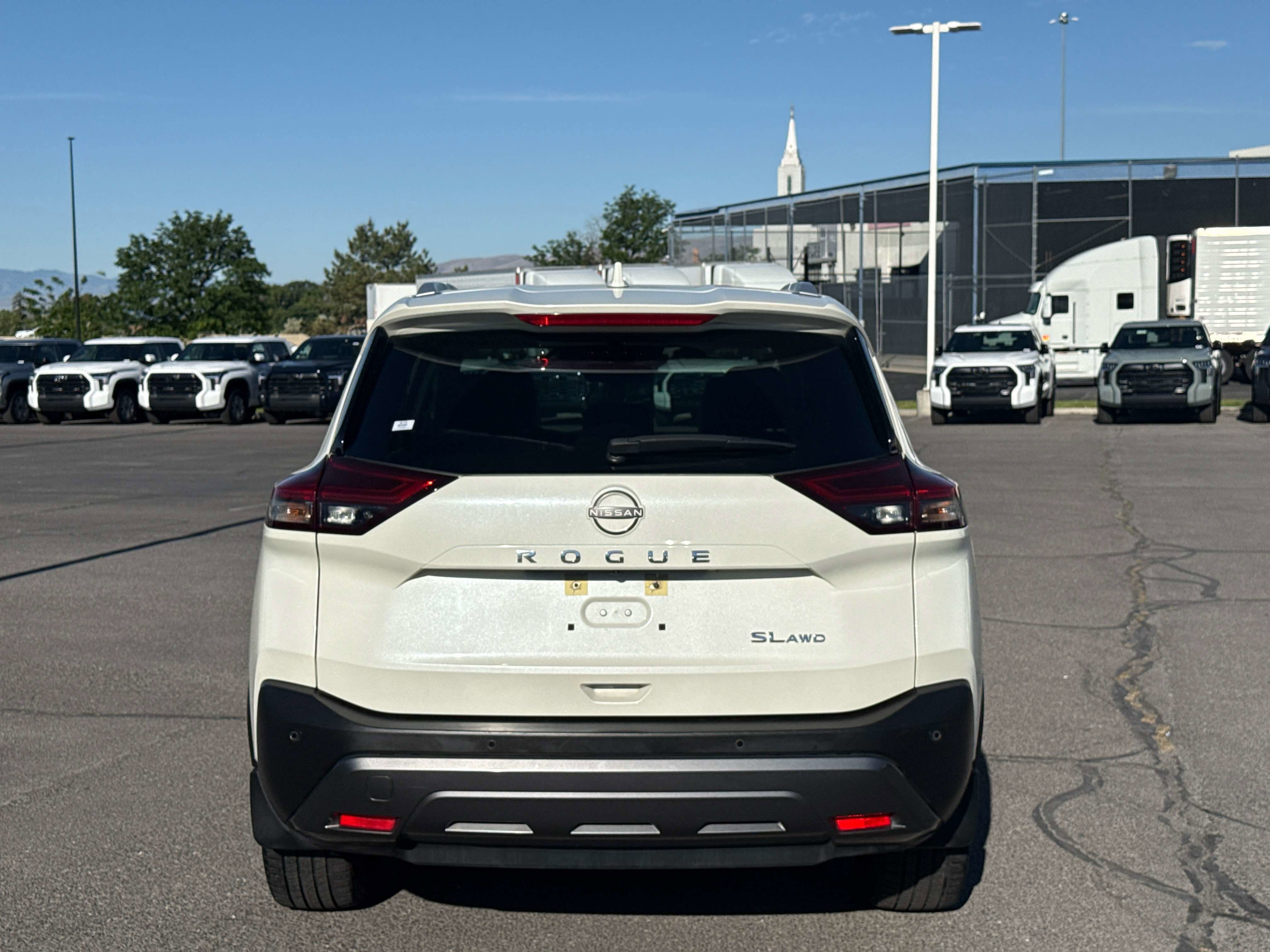 2023 Nissan Rogue SL
