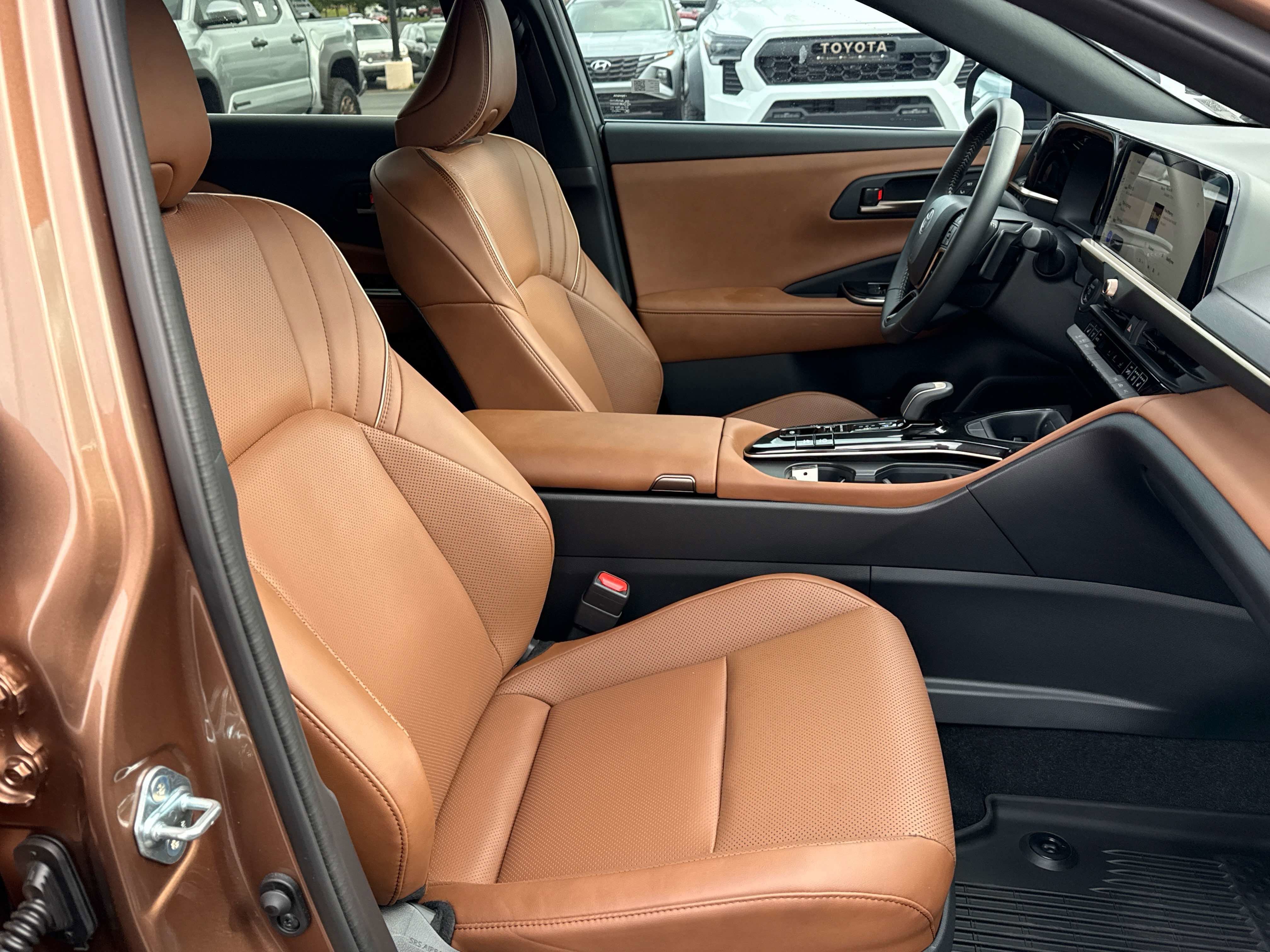 2026 Toyota CROWN SIGNIA XLE