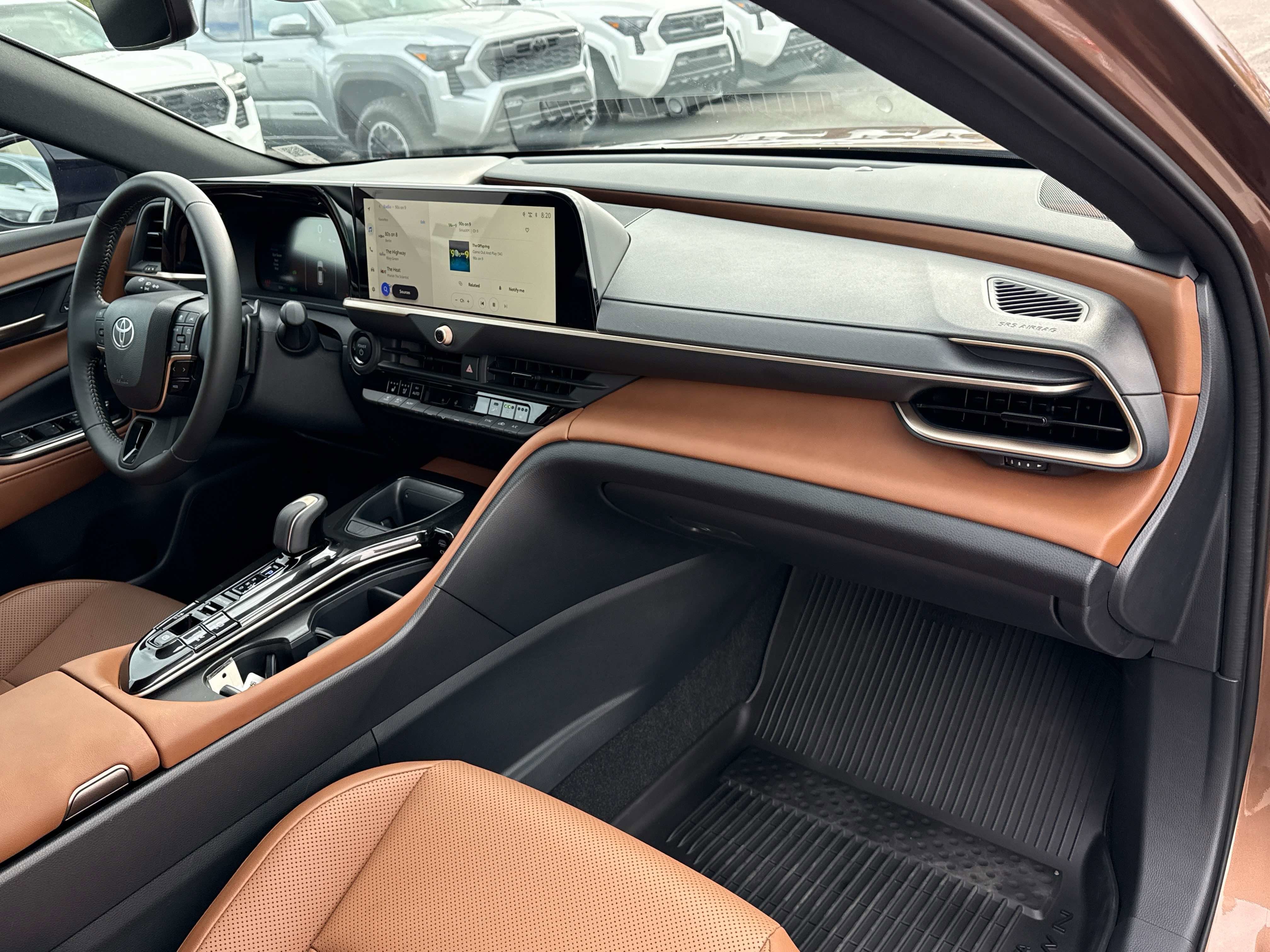 2026 Toyota CROWN SIGNIA XLE