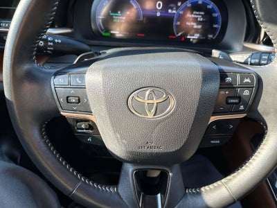 2025 Toyota Toyota Crown Signia Limited