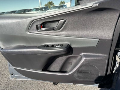 2025 Toyota Prius LE