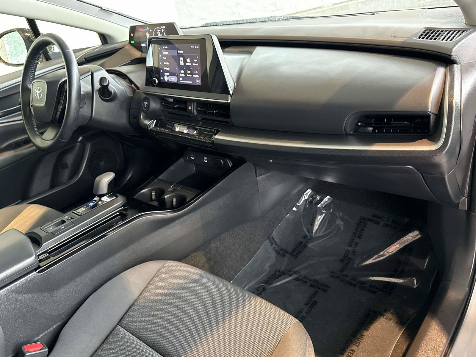 2025 Toyota Prius LE