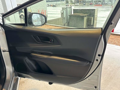 2025 Toyota Prius LE