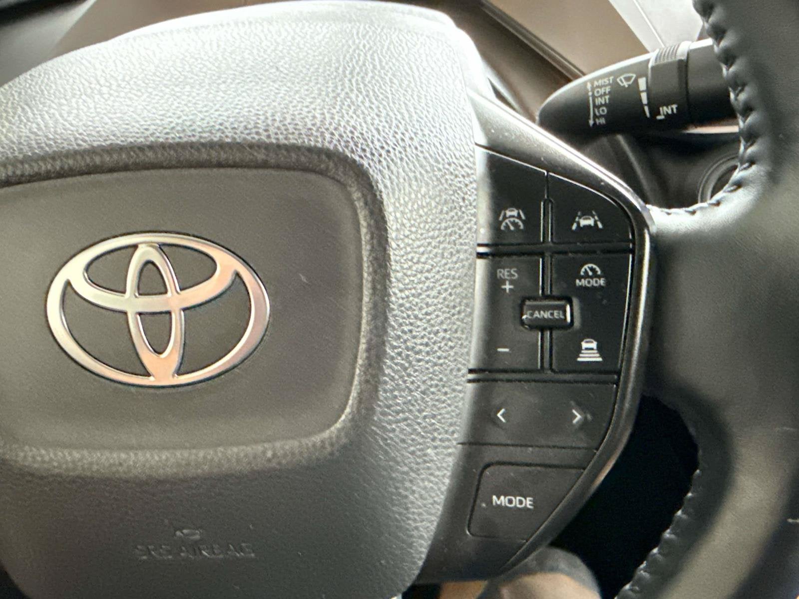 2025 Toyota Prius LE