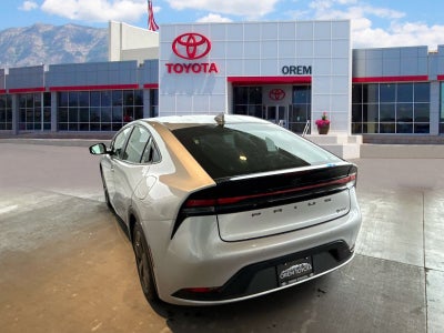 2025 Toyota Prius LE