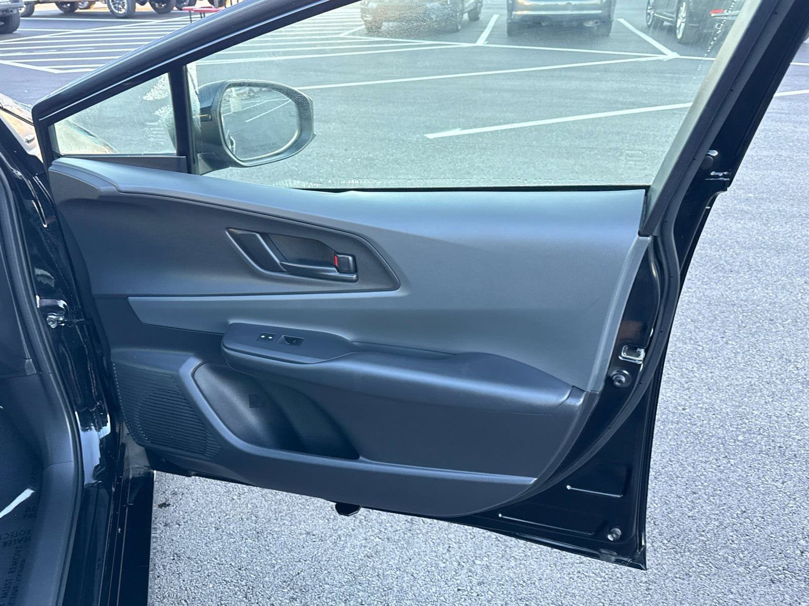 2025 Toyota Prius LE