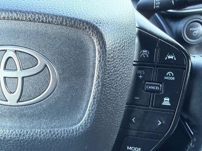2025 Toyota Prius LE