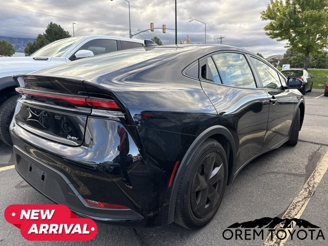 2025 Toyota Prius LE