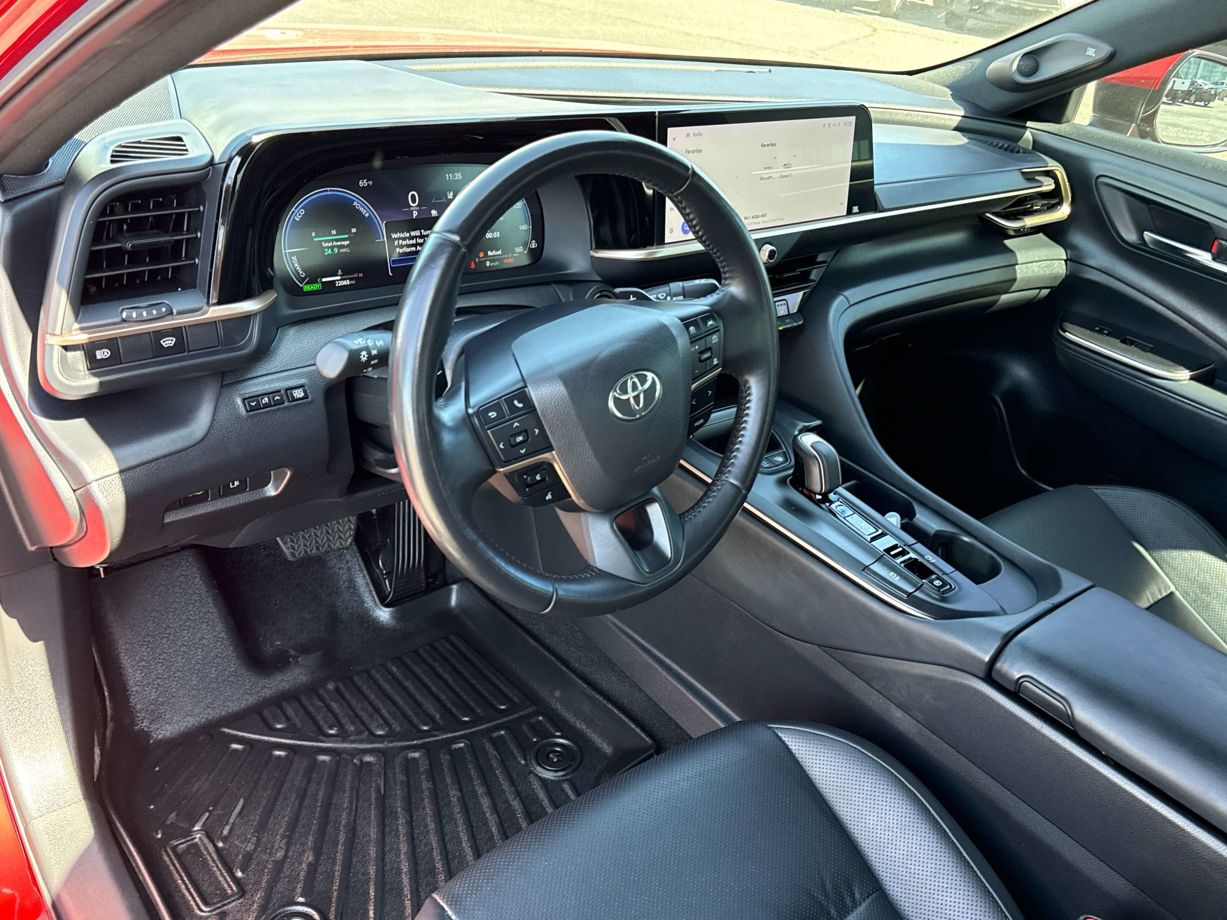 2023 Toyota Toyota Crown PLT Platinum
