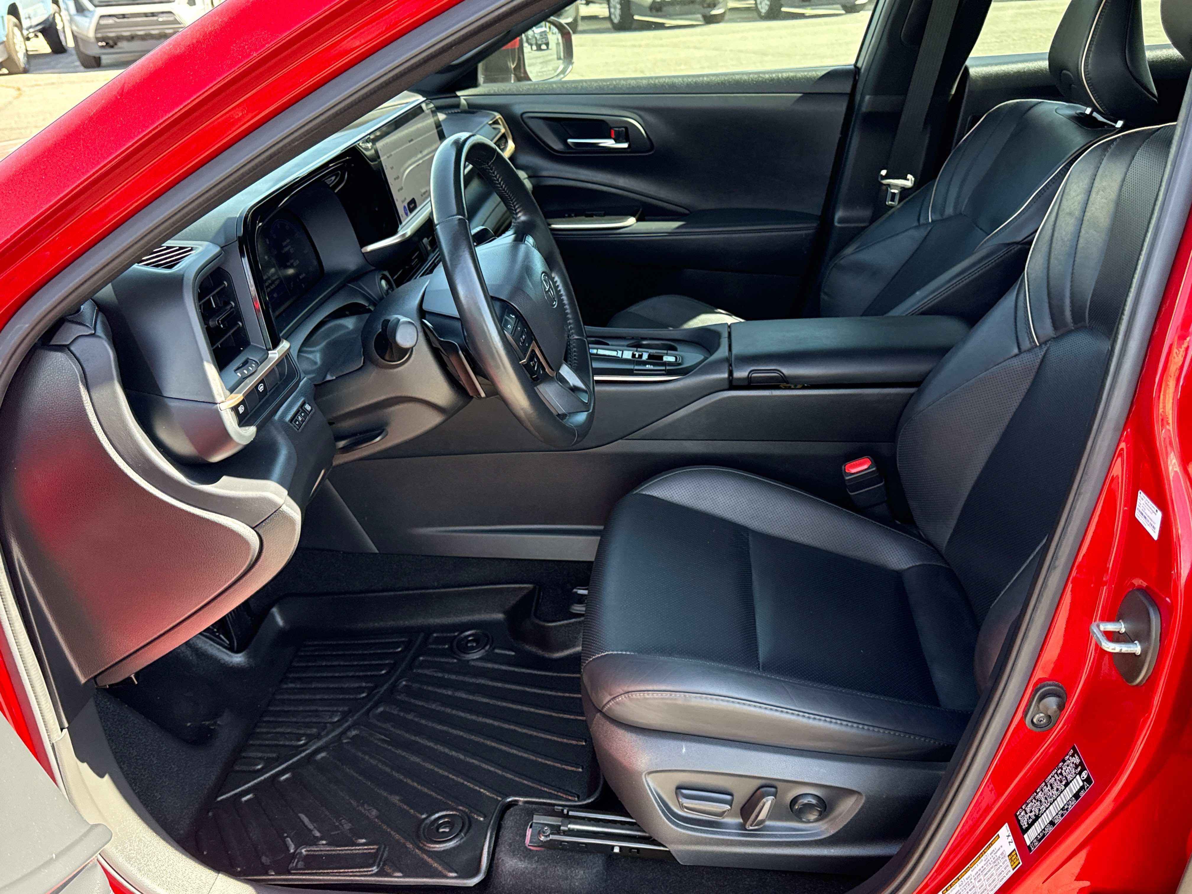 2023 Toyota Toyota Crown PLT Platinum