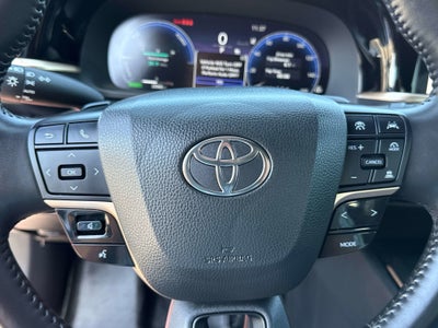 2023 Toyota Toyota Crown PLT Platinum