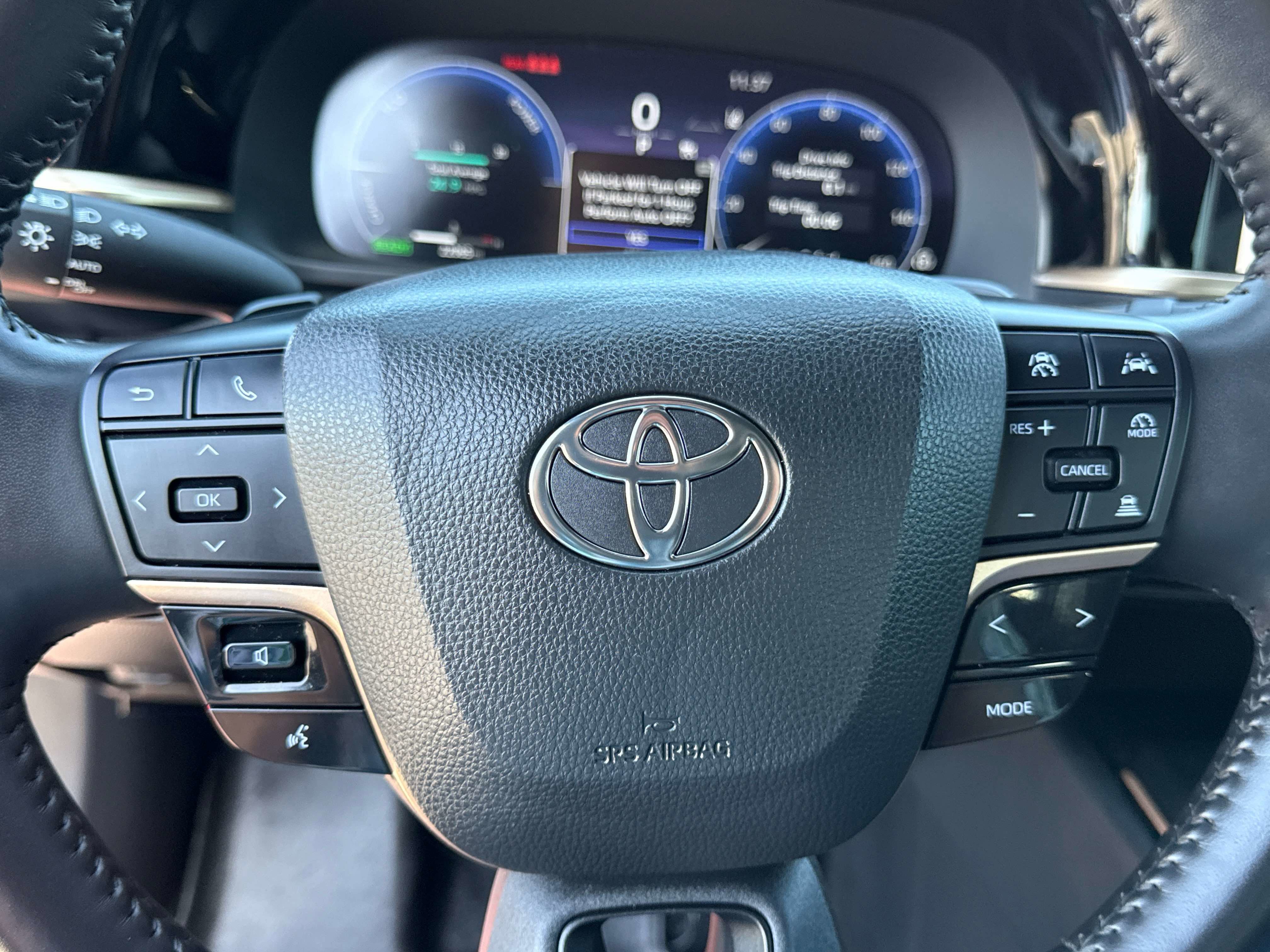 2023 Toyota Toyota Crown PLT Platinum