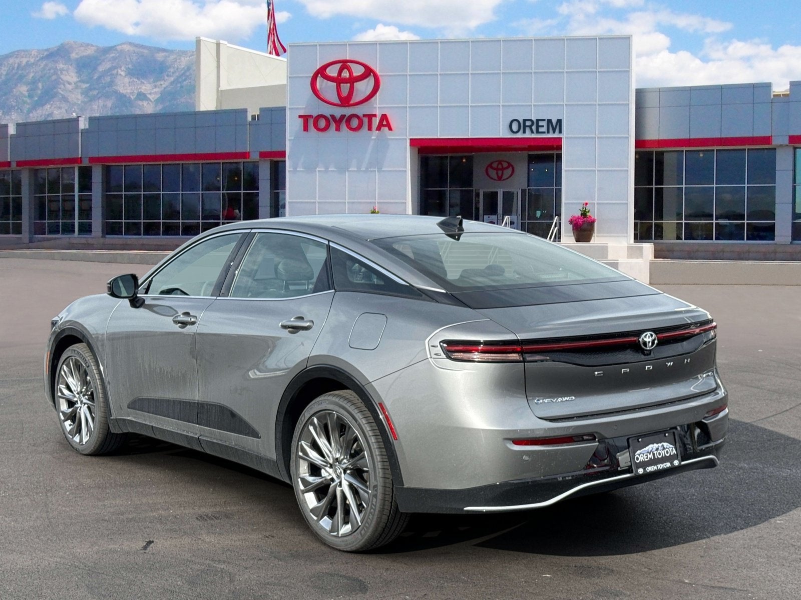 2027 Toyota Toyota Crown Limited
