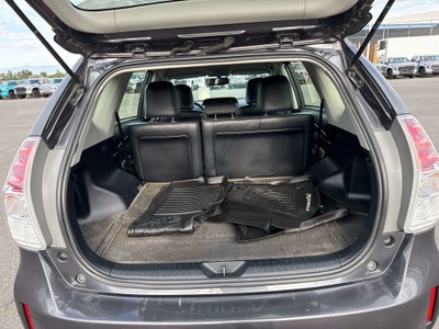 2016 Toyota Prius v Four