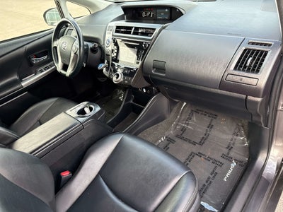 2016 Toyota Prius v Four