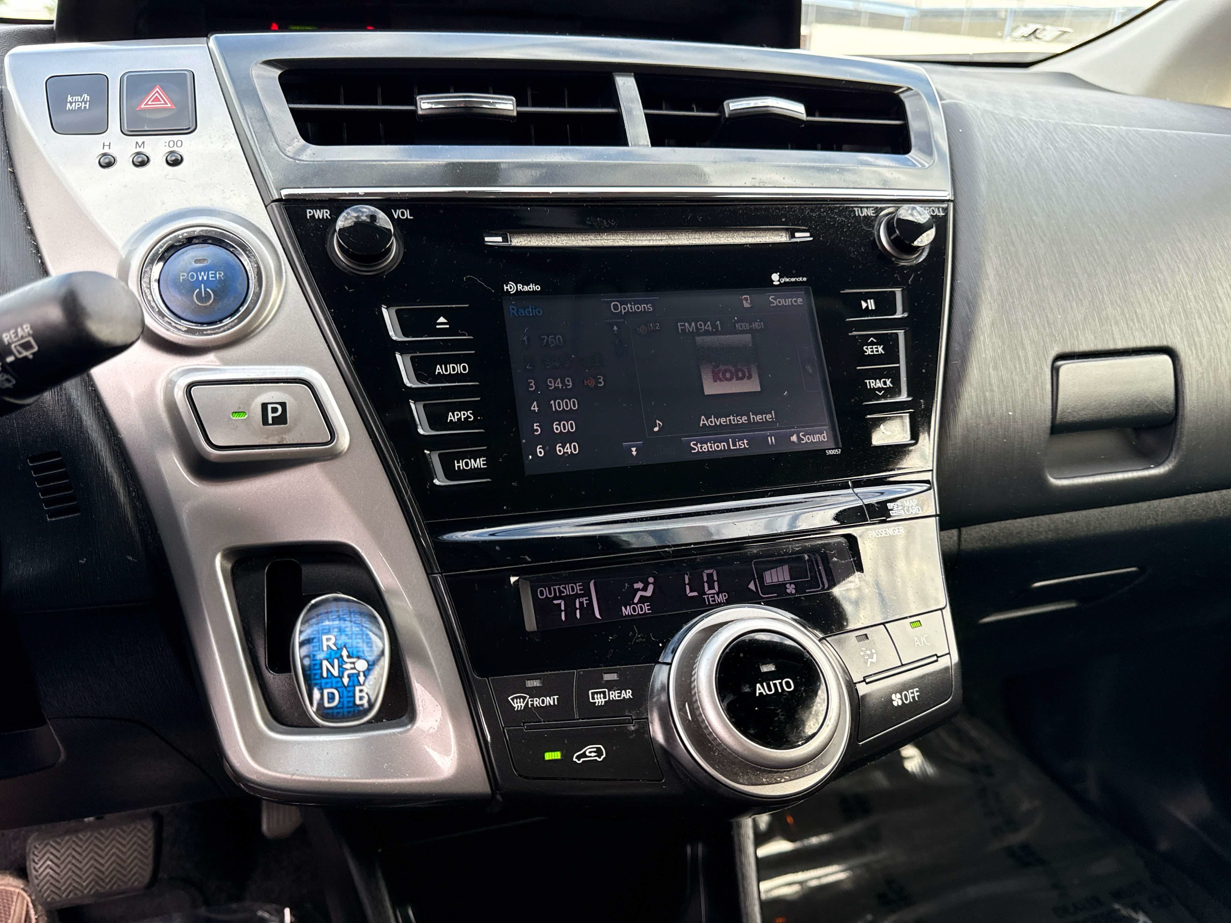 2016 Toyota Prius v Four