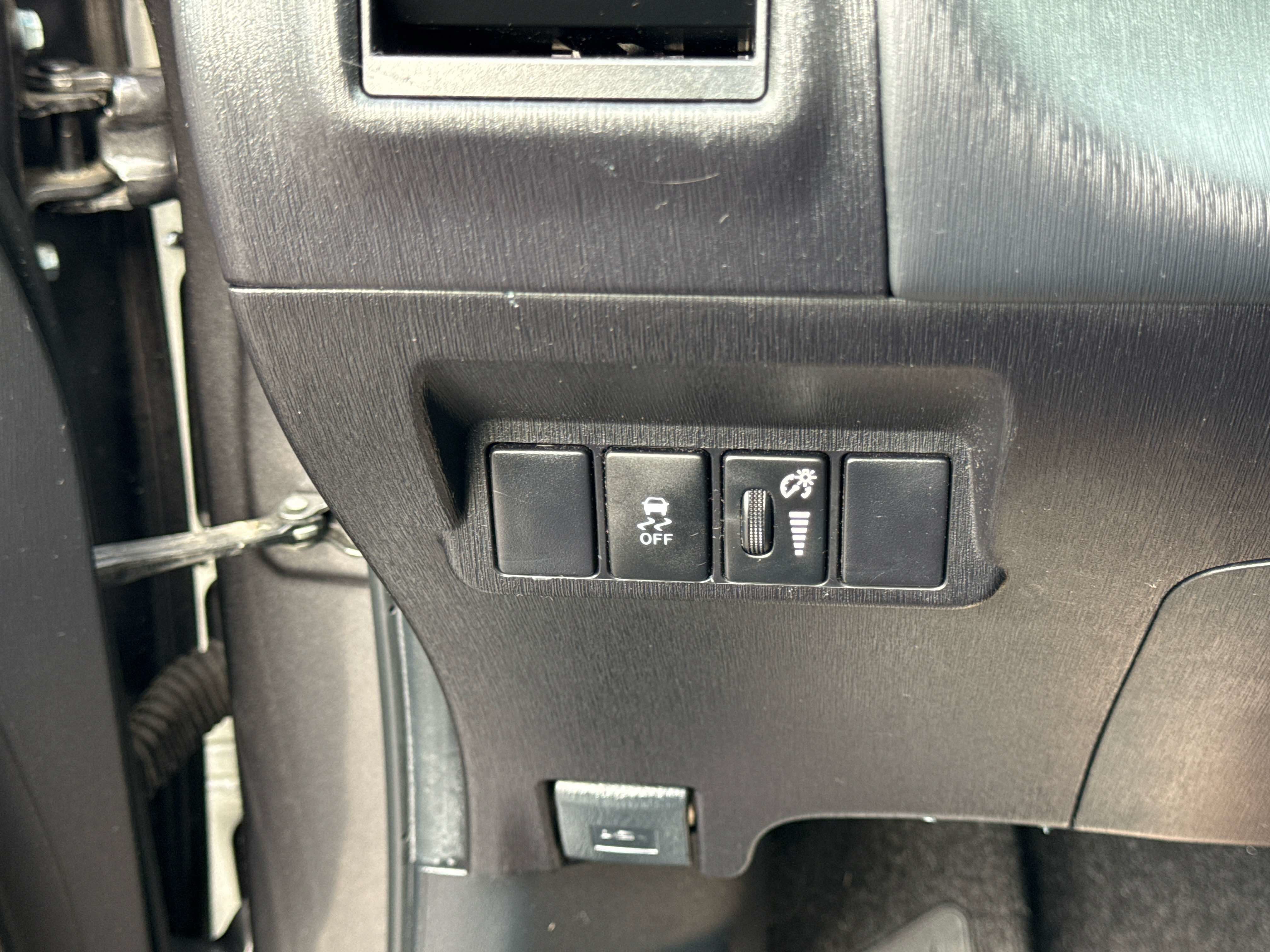 2016 Toyota Prius v Four
