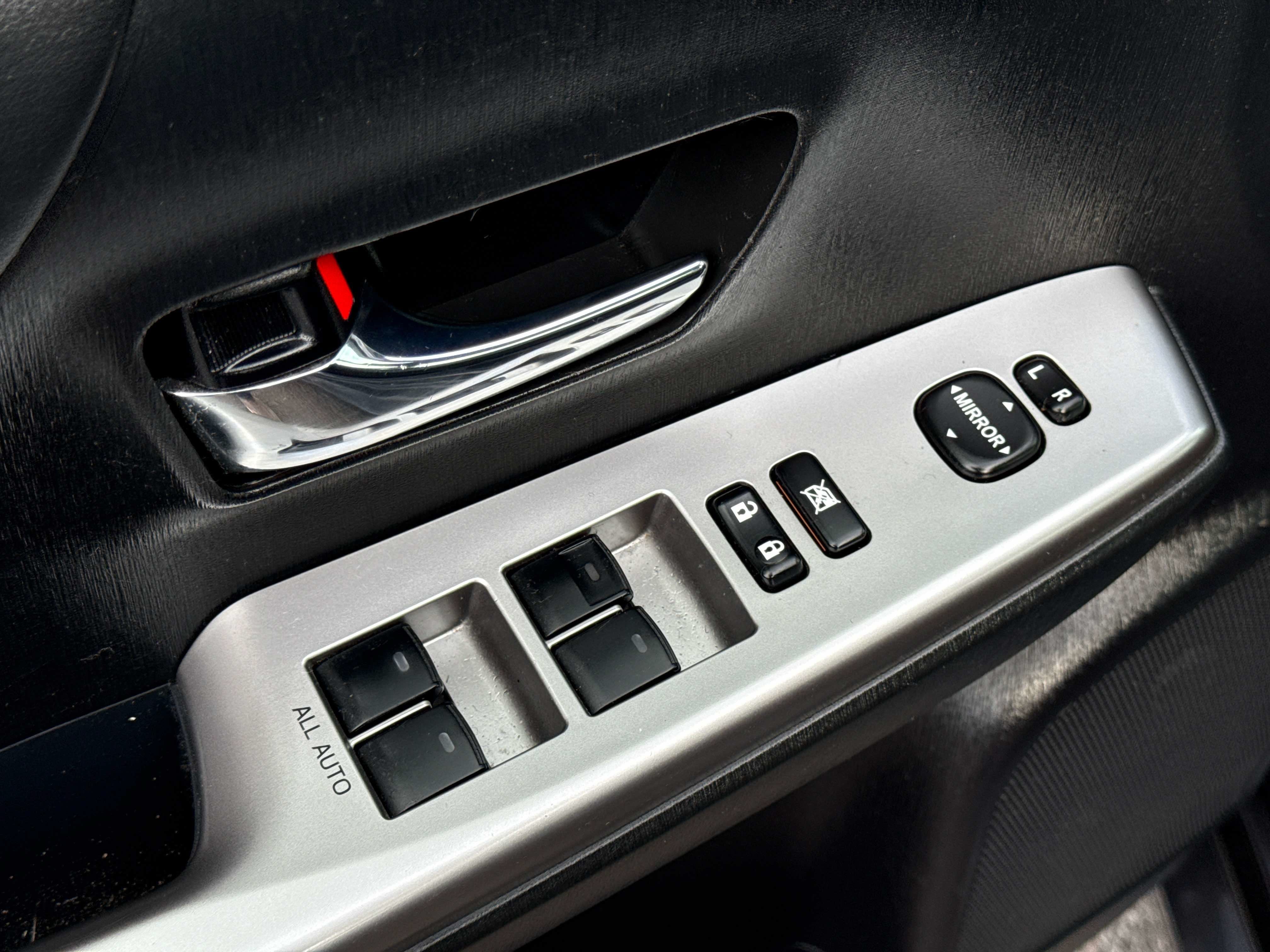 2016 Toyota Prius v Four