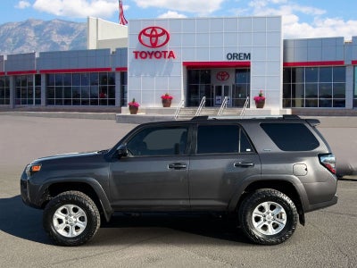 2022 Toyota 4Runner SR5