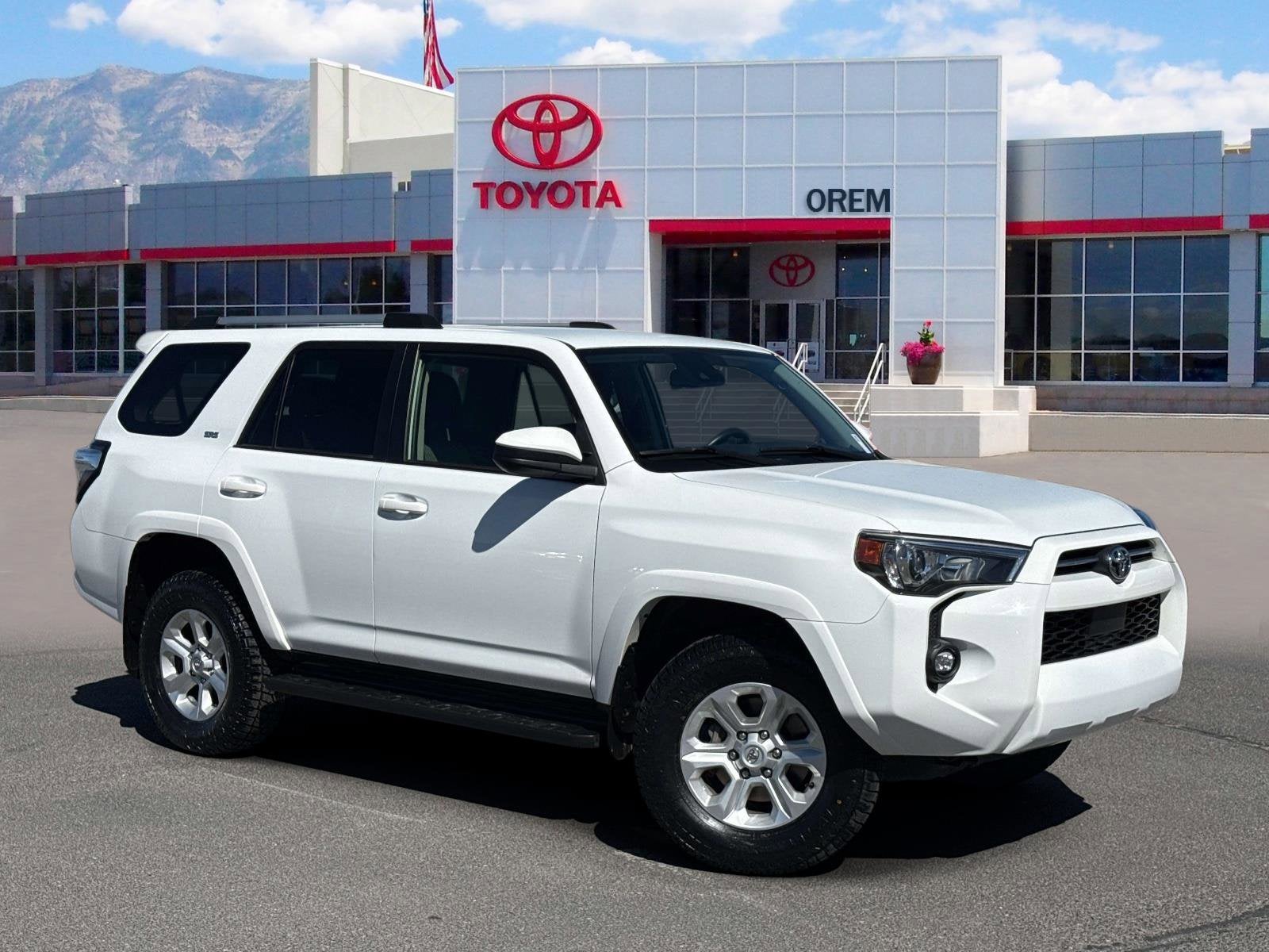 2024 Toyota 4RUNNER SR5