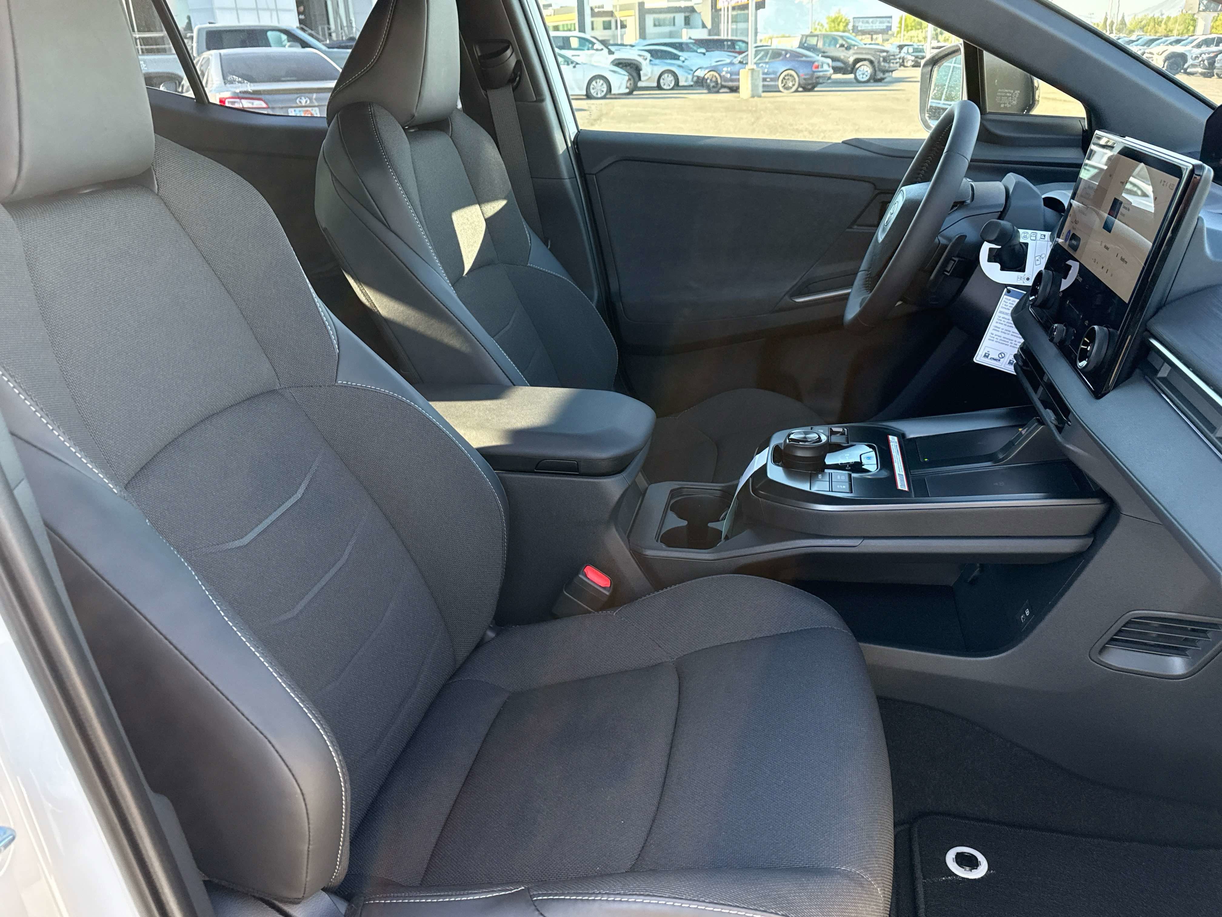 2026 Toyota C-HR SE