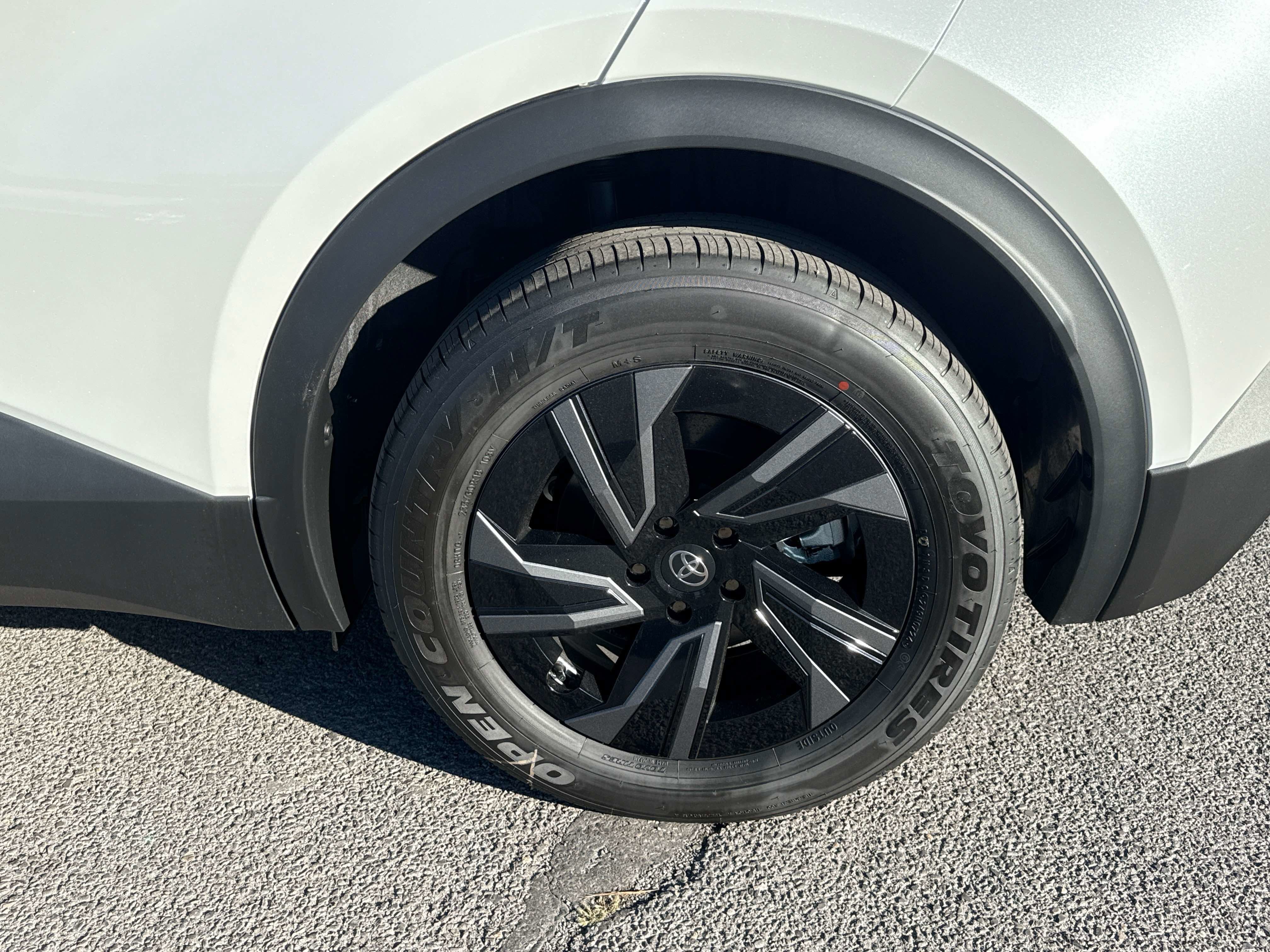 2026 Toyota C-HR SE