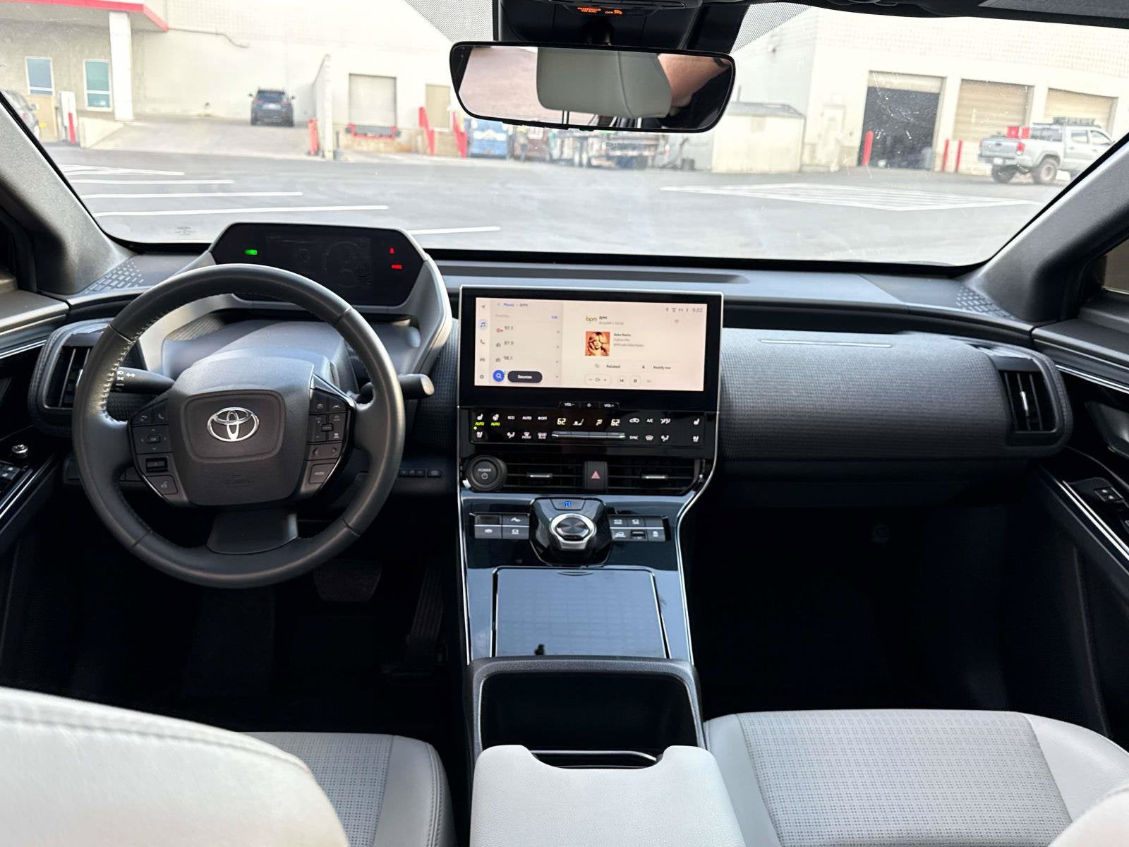 2023 Toyota bZ4X Limited